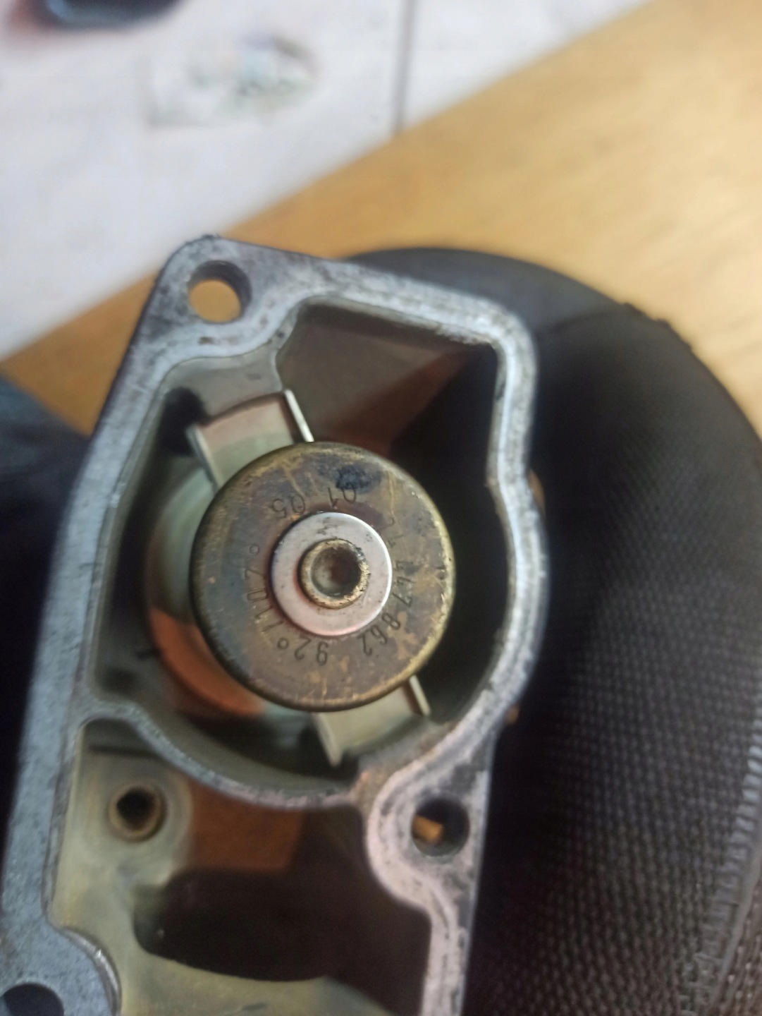 csomag TERMOSTATU 2.0 DIESEL OPEL VECTRA C