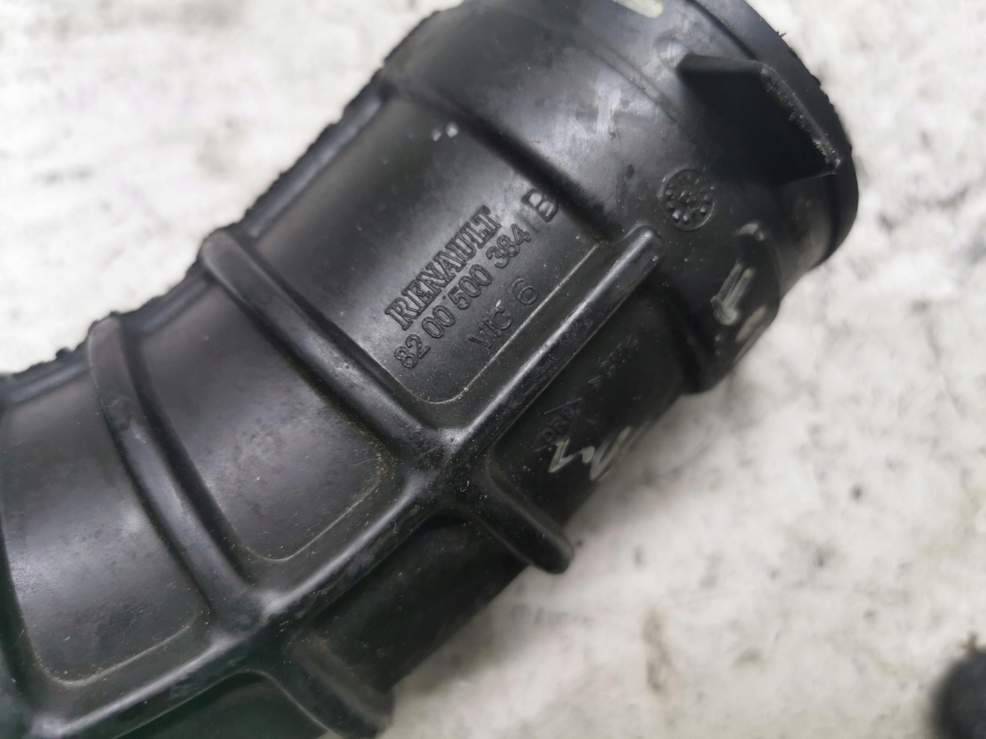 pipe air RENAULT SCENIC II 1.5DCI 8200500384