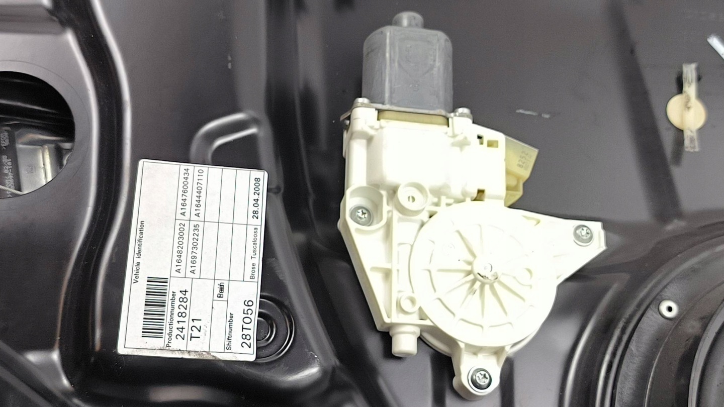 window regulator right rear part A1648203002 MERCEDES-BENZ ML W164