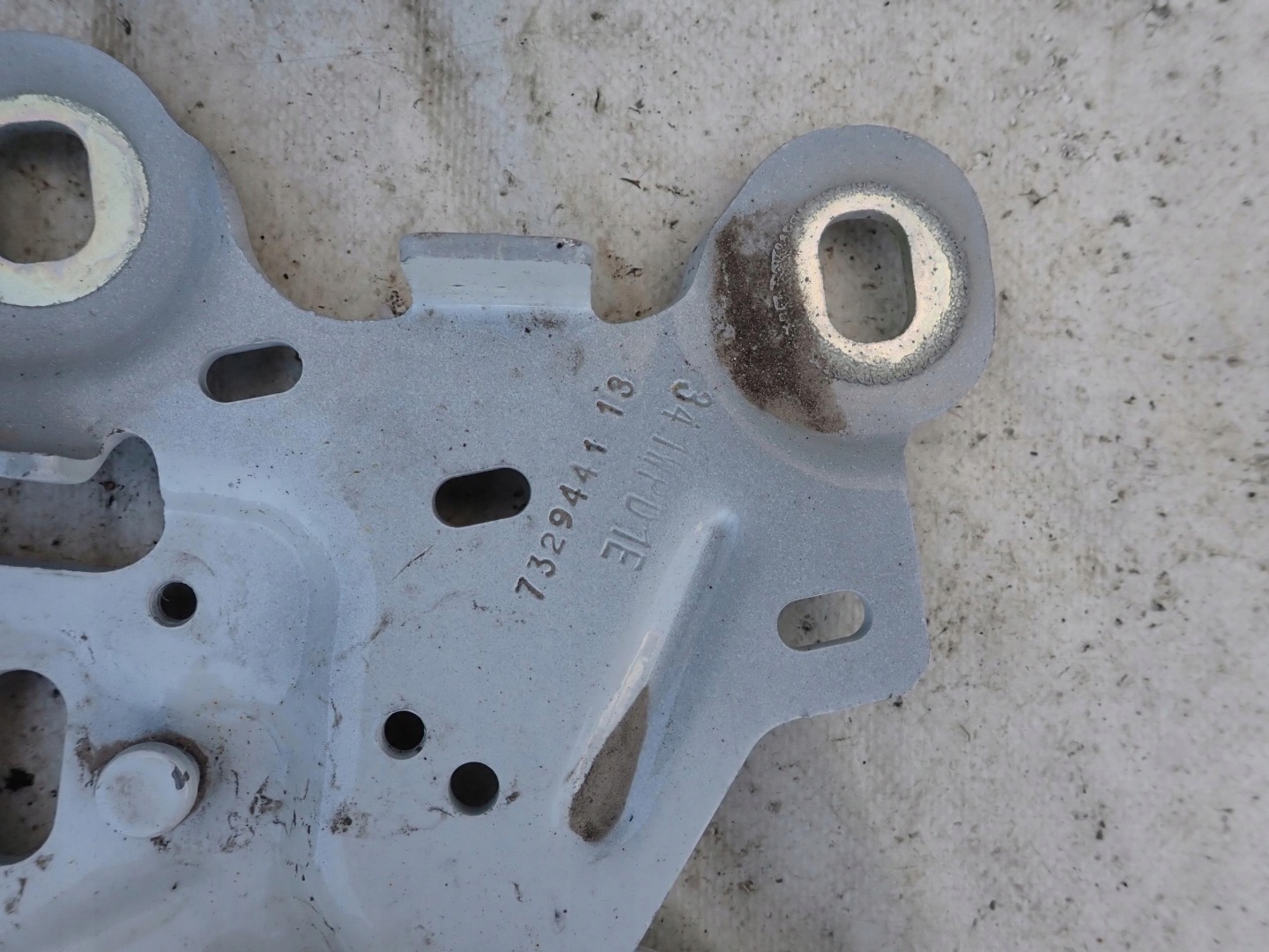 BMW X1 F48 15- bonnet hinges left right