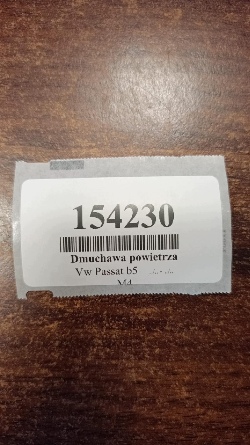 VW PASSAT B5 DMUCHAWA luft 8D1820021