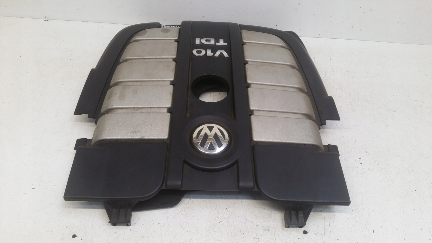 engine housing cover 072103935K VW Touareg