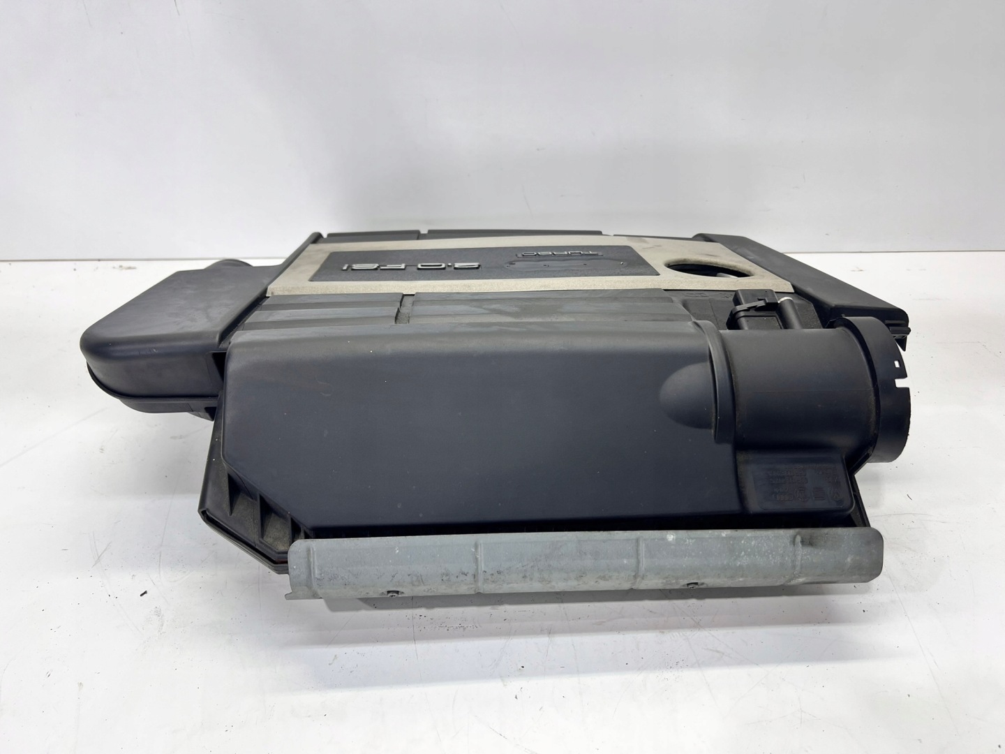 cover engine housing cover AUDI 06F133837S