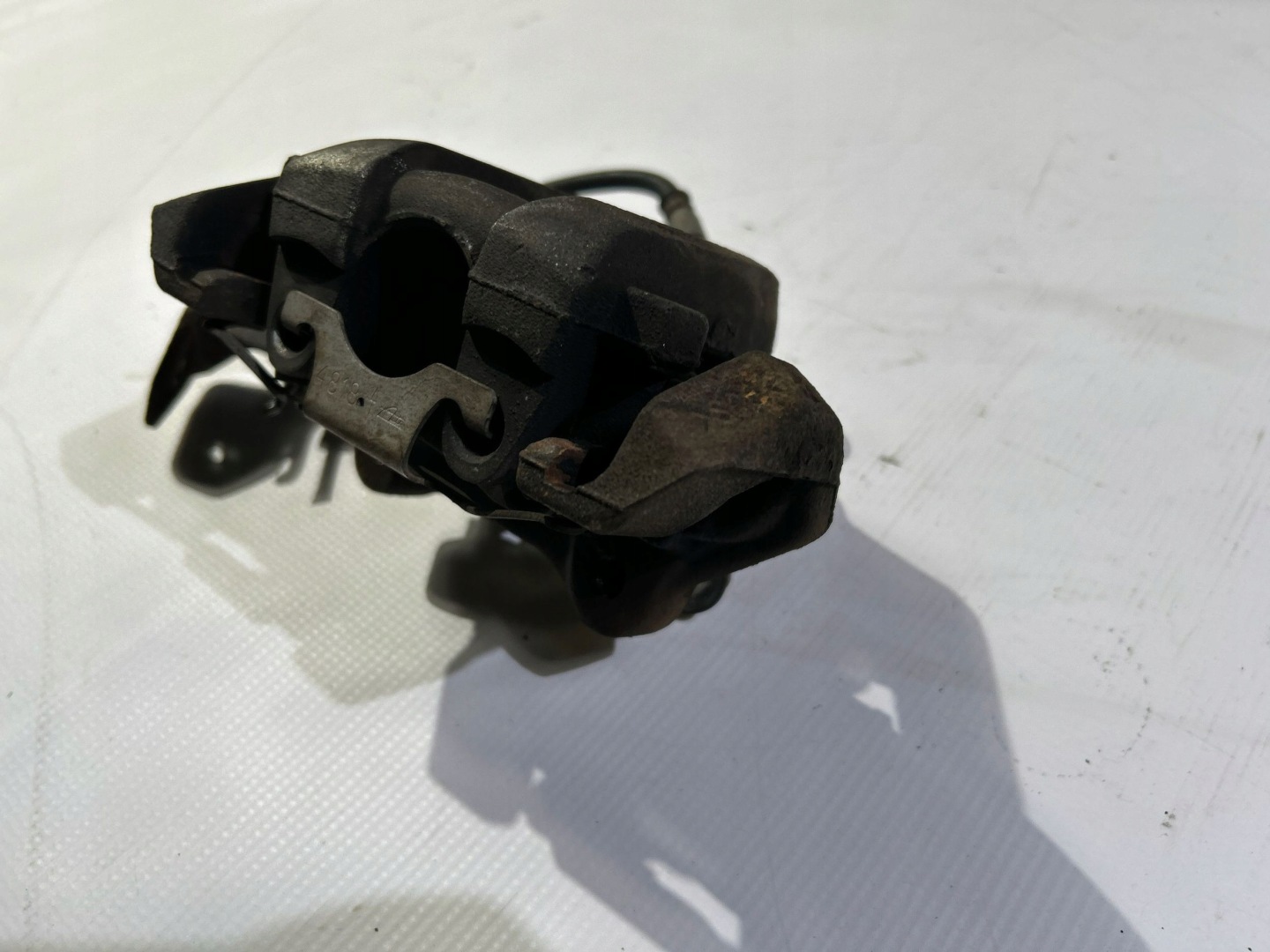 caliper wiring brake rear part rear right Dodge Durango 2014