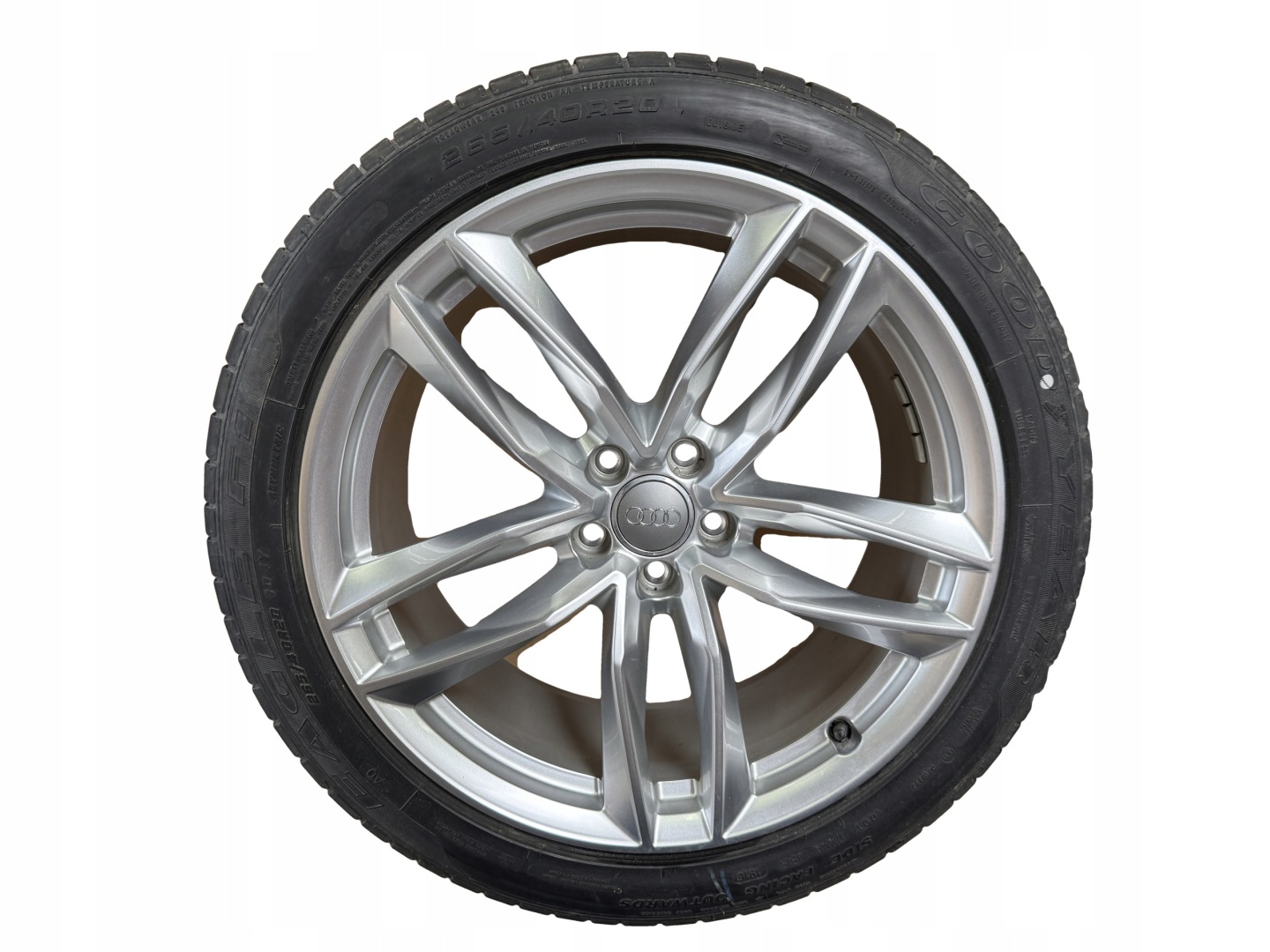 AUDI A8 4H D4 wheels discs 265/40R20