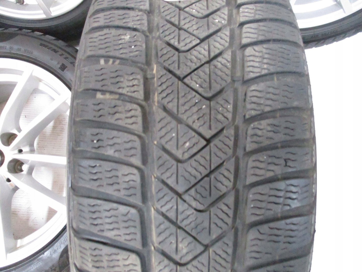 wheels discs tyres BMW 3 G20 R17 4MM M+S