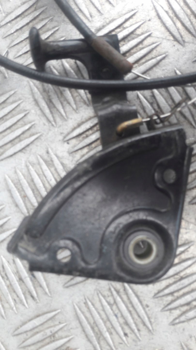 AUDI A4 B5 kabel RYGIEL haube