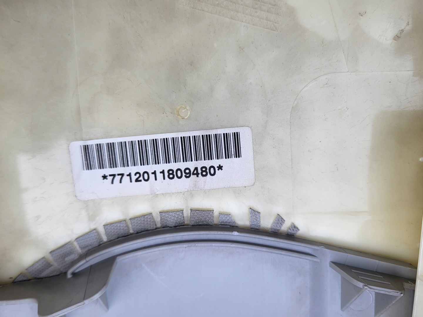cover side SLUPKA B right the centre AUDI A4 B7 8E SZARE OE EU