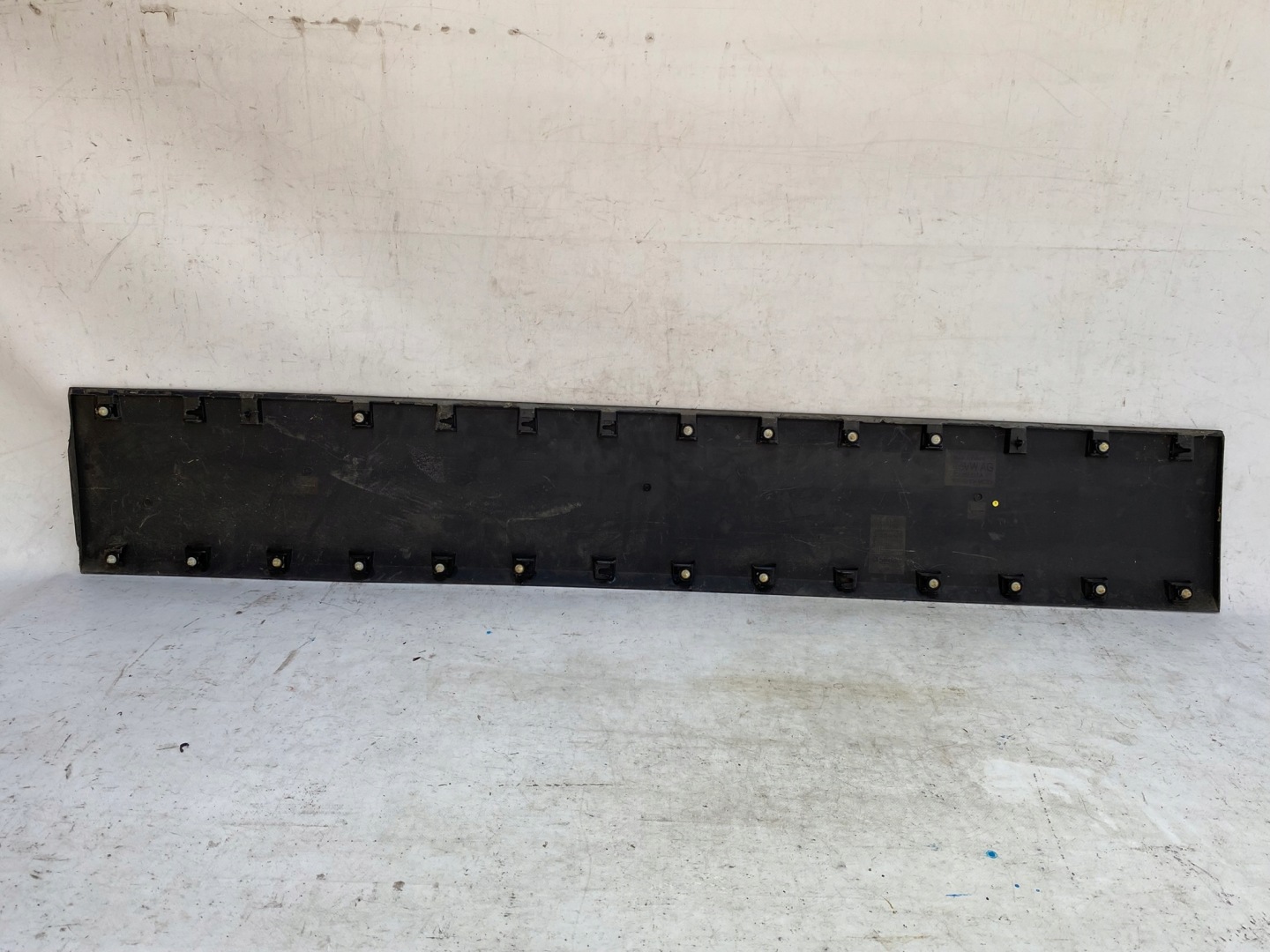 VW CRAFTER II 7C0 MAN TGE 16- moulding side cap left 7C0853517A
