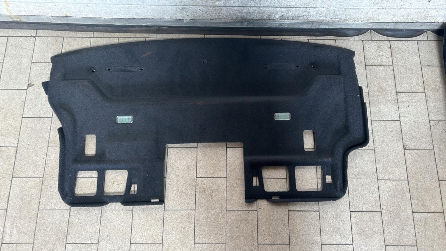 upholstery POLKI OSWIETLENIE boot AUDI A8 D4 LONG 4H0867437H