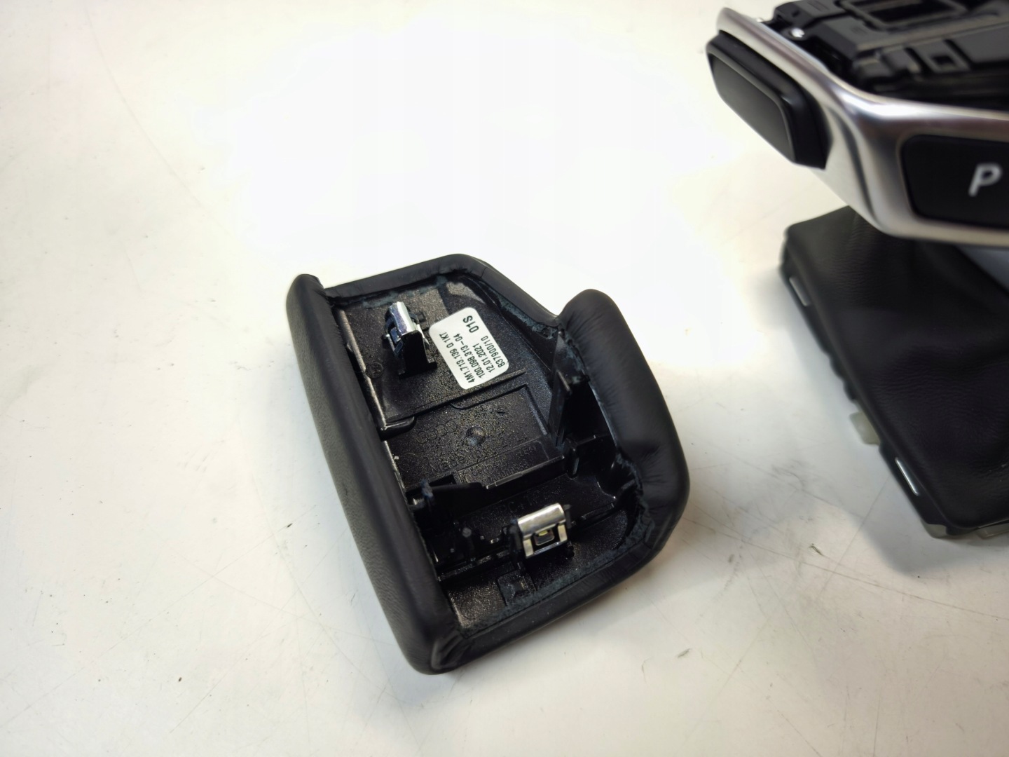 LEVA CAMBIO AUDI A4 B9 A5 8W 8W1713140F IBR