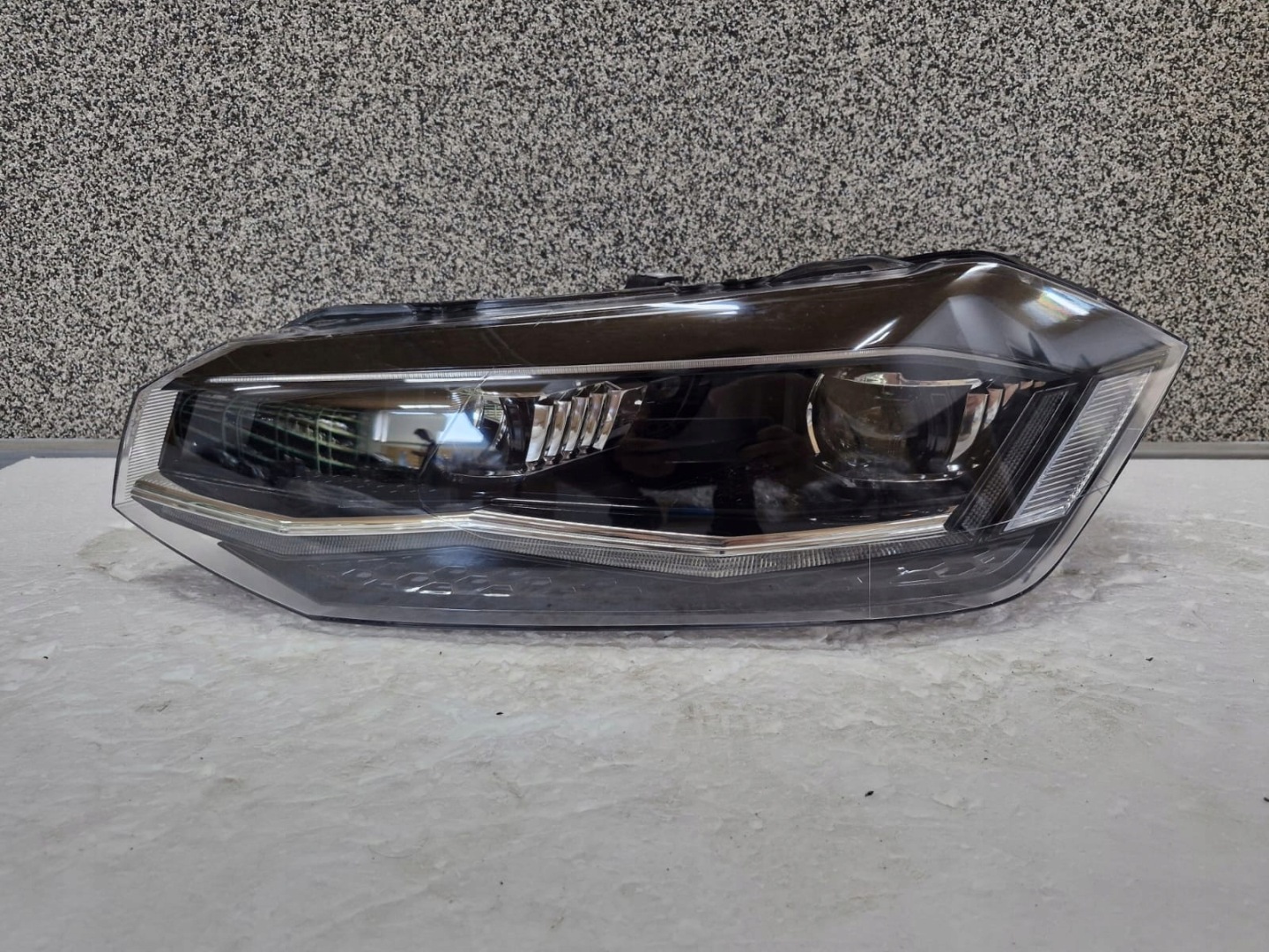 light left VW Polo 2G FULL LED 2023
