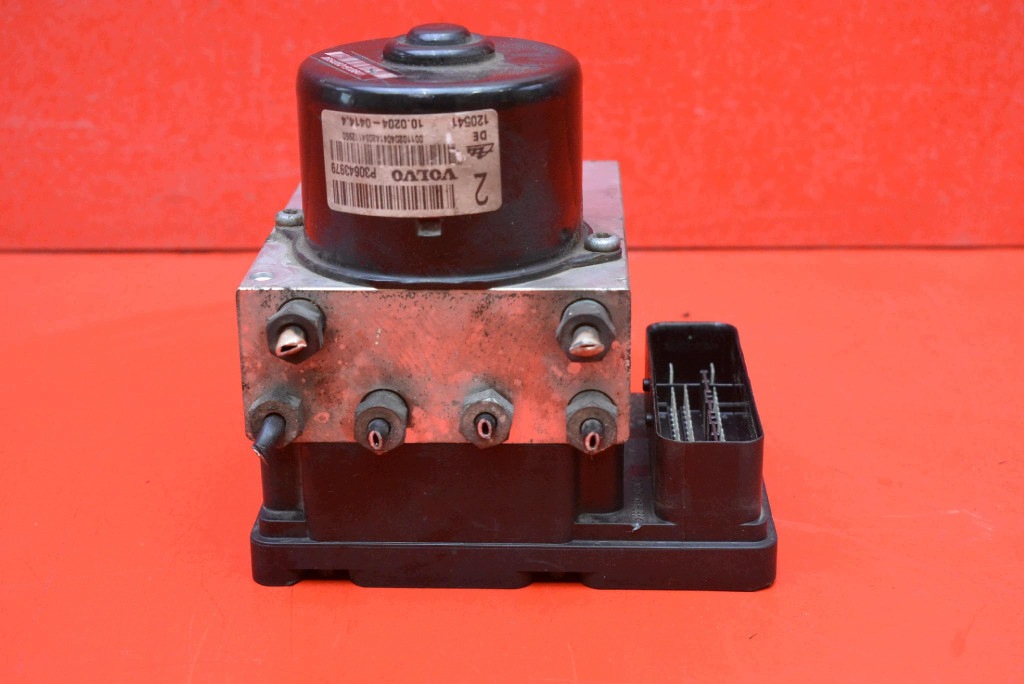 pompa ABS P30643979 10.0204-0414.4 VOLVO S60 e XC90 e V70 II 2.4 D5 163 KM