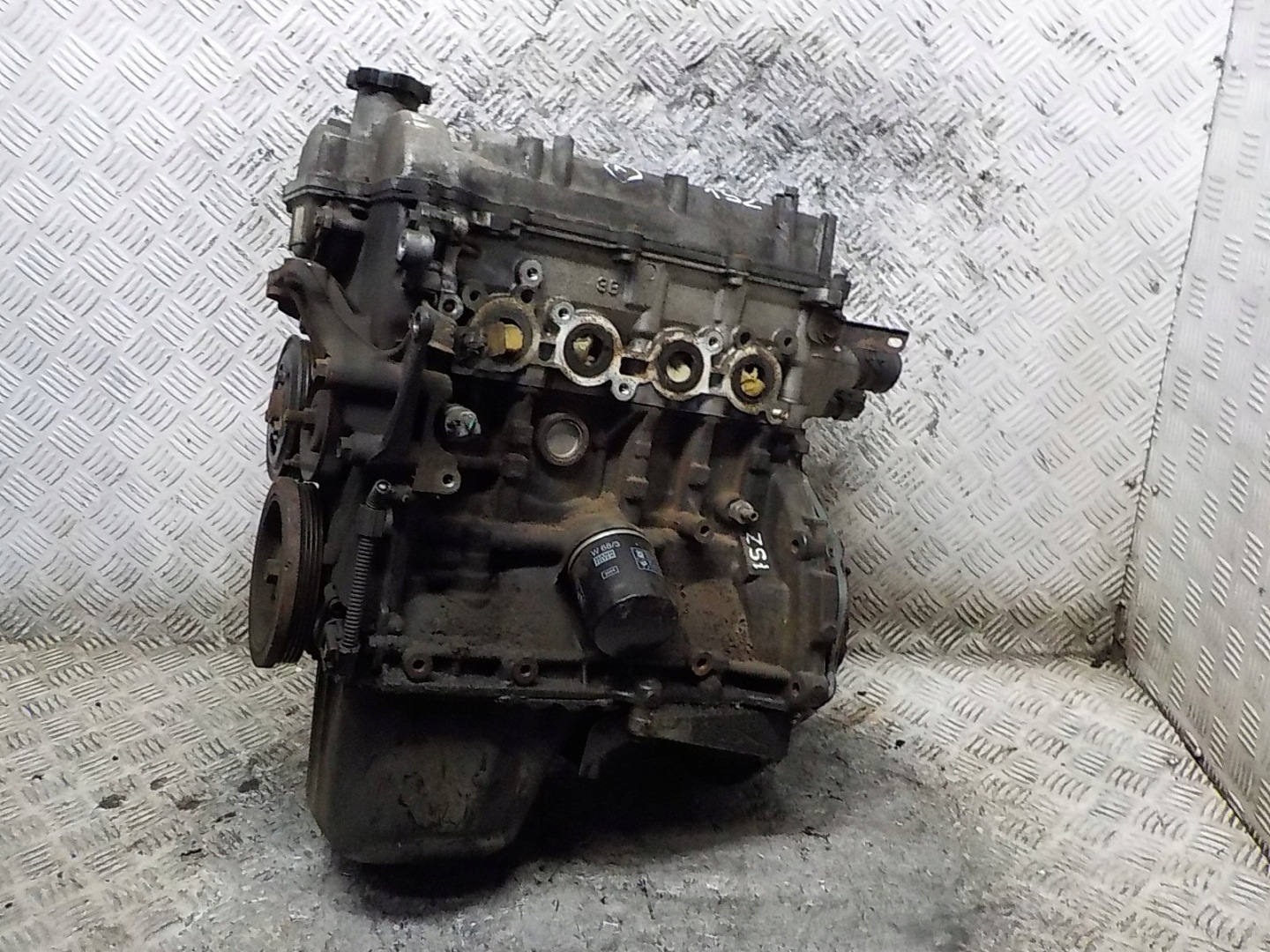 TOYOTA YARIS and engine 1.0 16 V 68 KM 1SZ