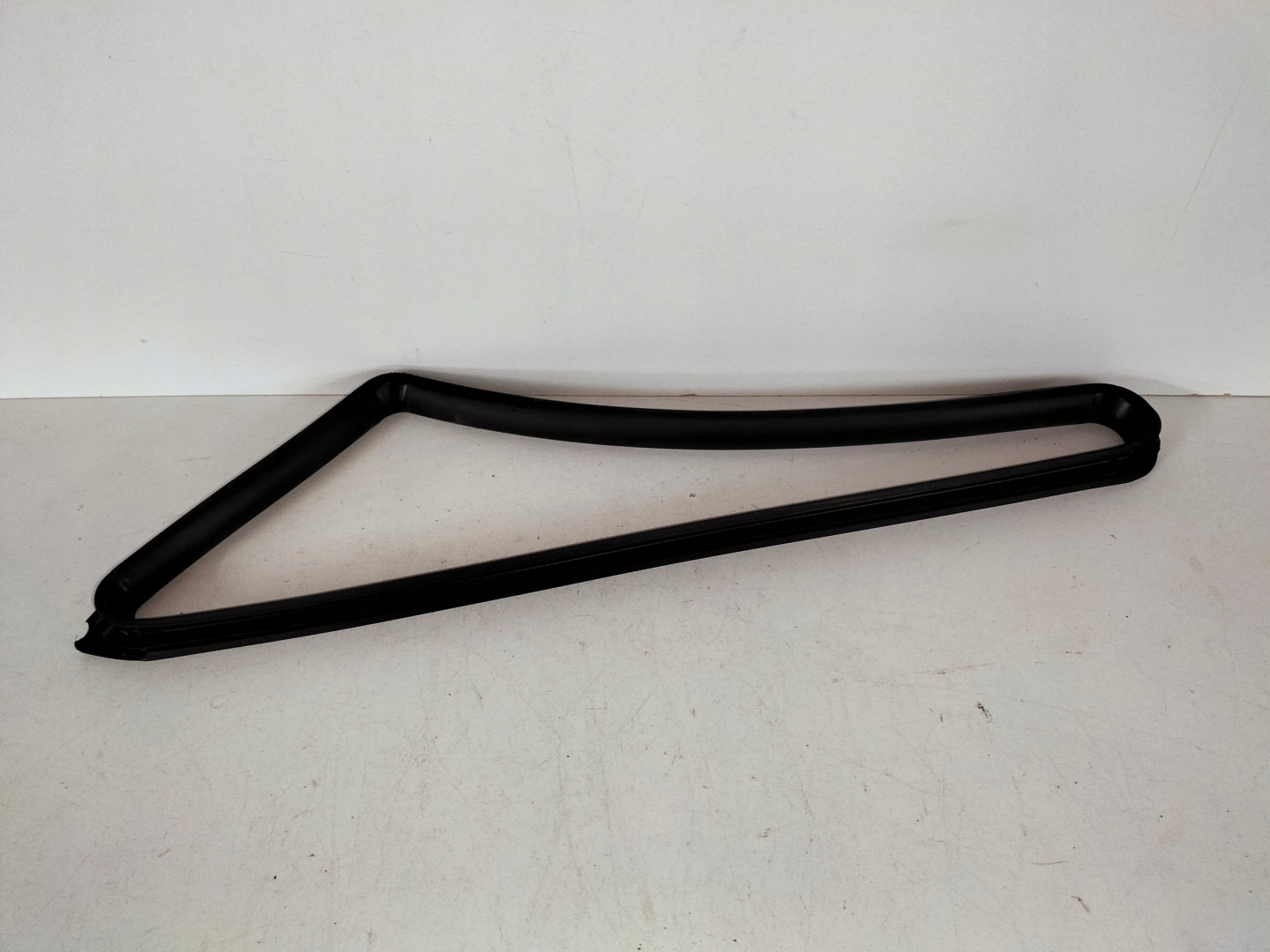 gasket windows front right IVECO DAILY VI 14