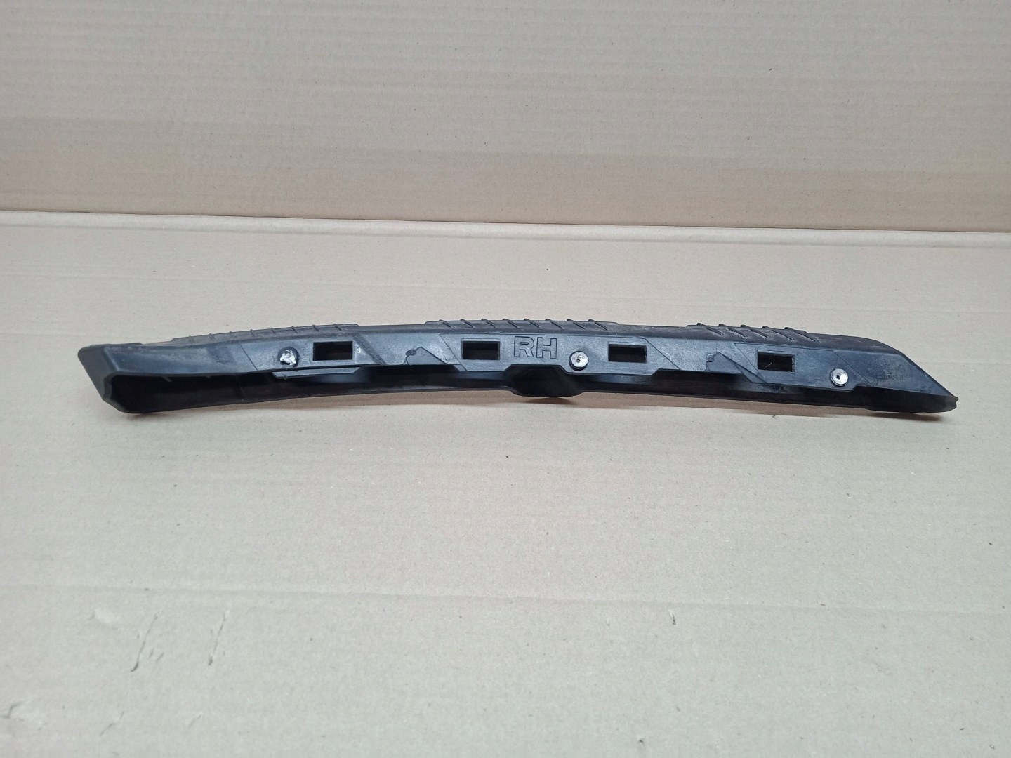 Support Support plaque Pare choc Droite Avant HYUNDAI I30 III 2017