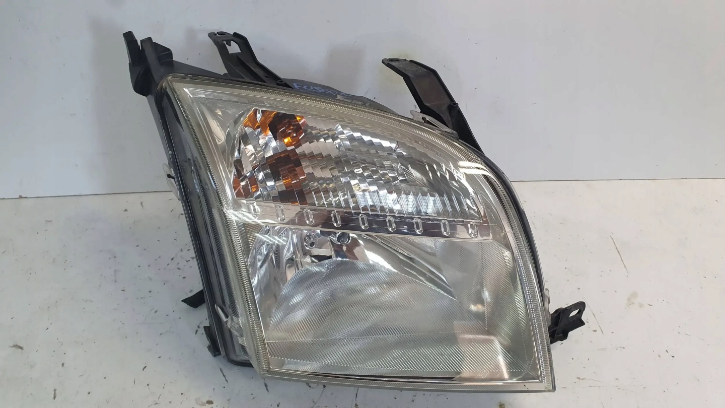 light front right FORD FUSION 2N1 02