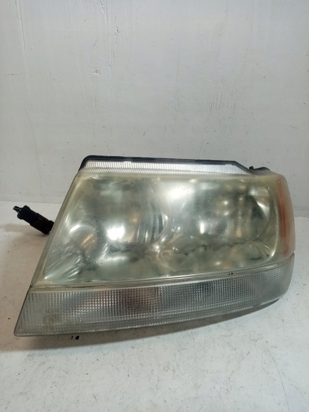 light left front JEEP GRAND CHEROKEE