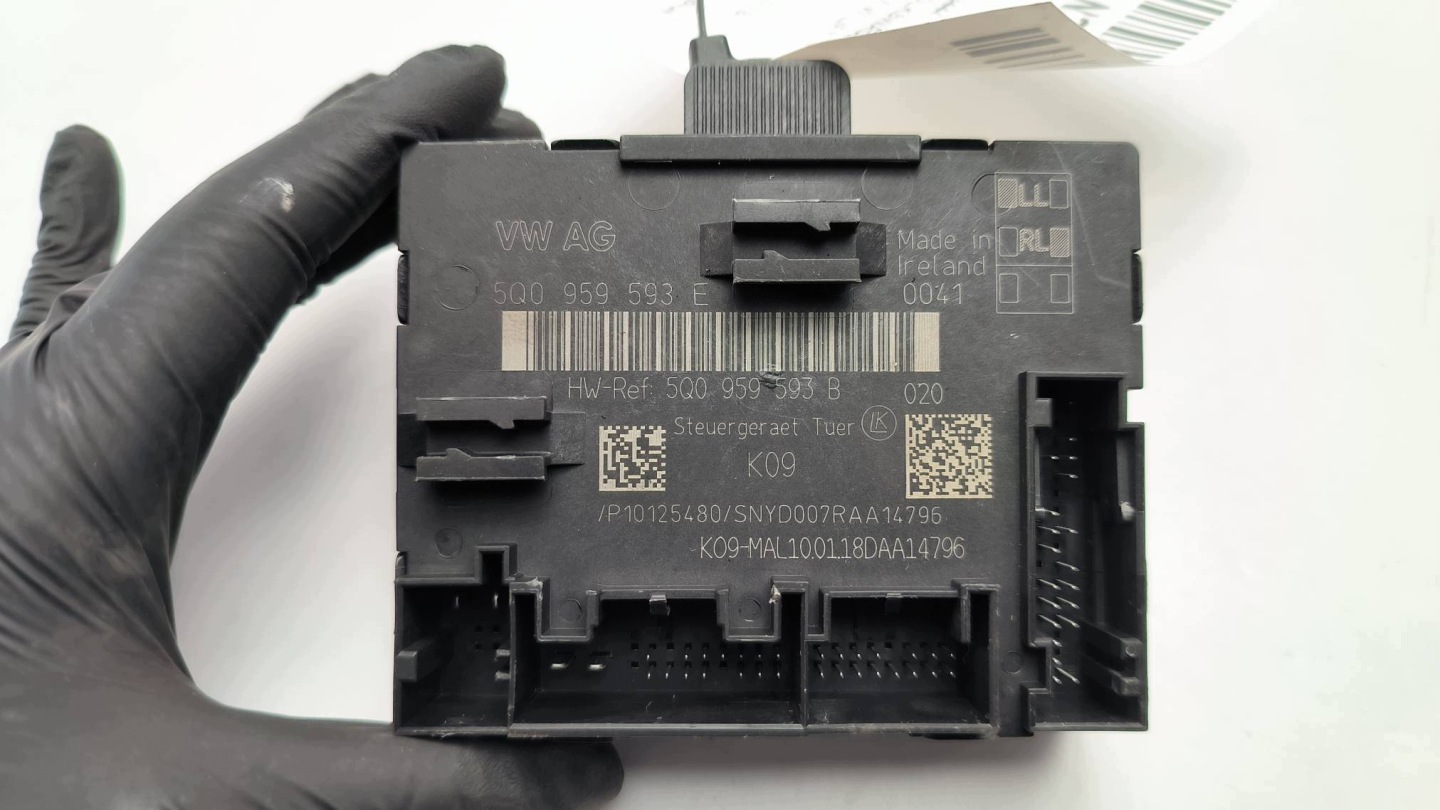 module door 5Q0959593E VOLKSWAGEN GOLF VII LIFT