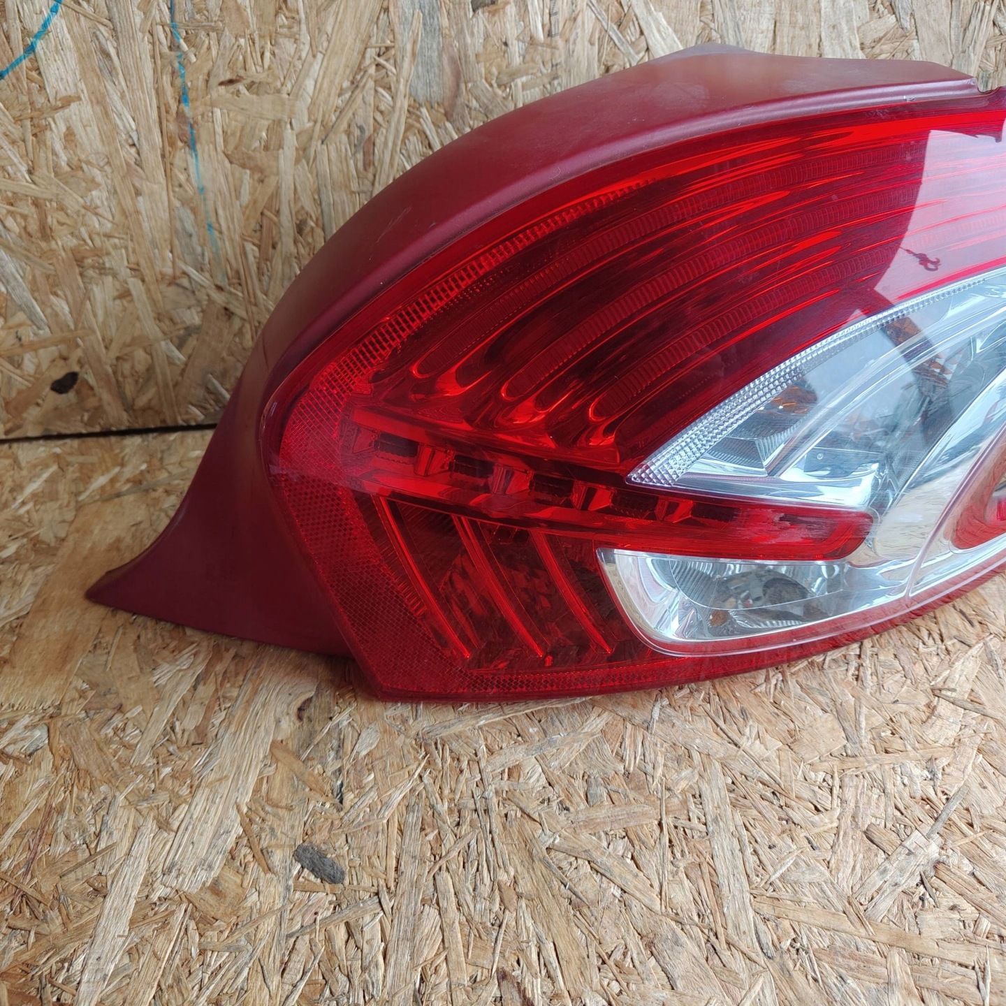 light rear rear part side right Peugeot 208 9672628380
