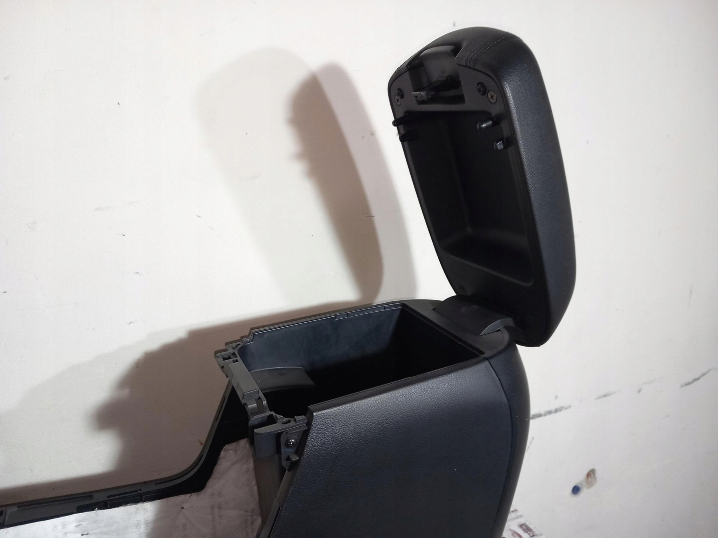 TUNEL central armrest KIA SPORTAGE III 10-15