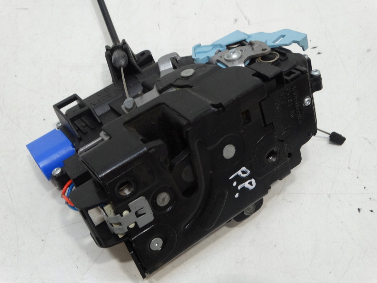 lock door right front SKODA OCTAVIA II 3D1837016