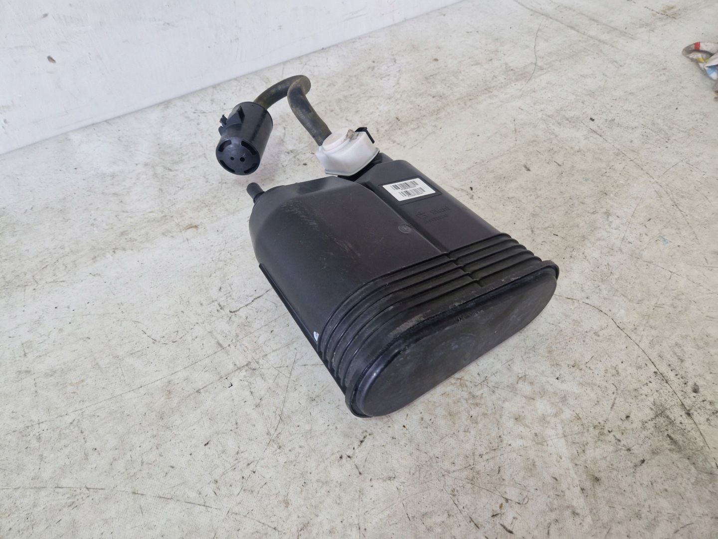 DODGE DURANGO 2017- 5.7 filter PAR goriva karbonski 68322222AA