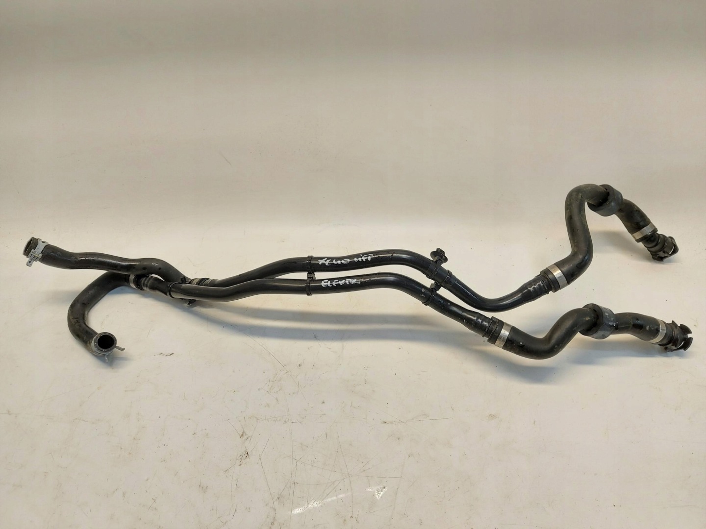 VOLVO XC40 LIFT prijenos cijev vode 32138736