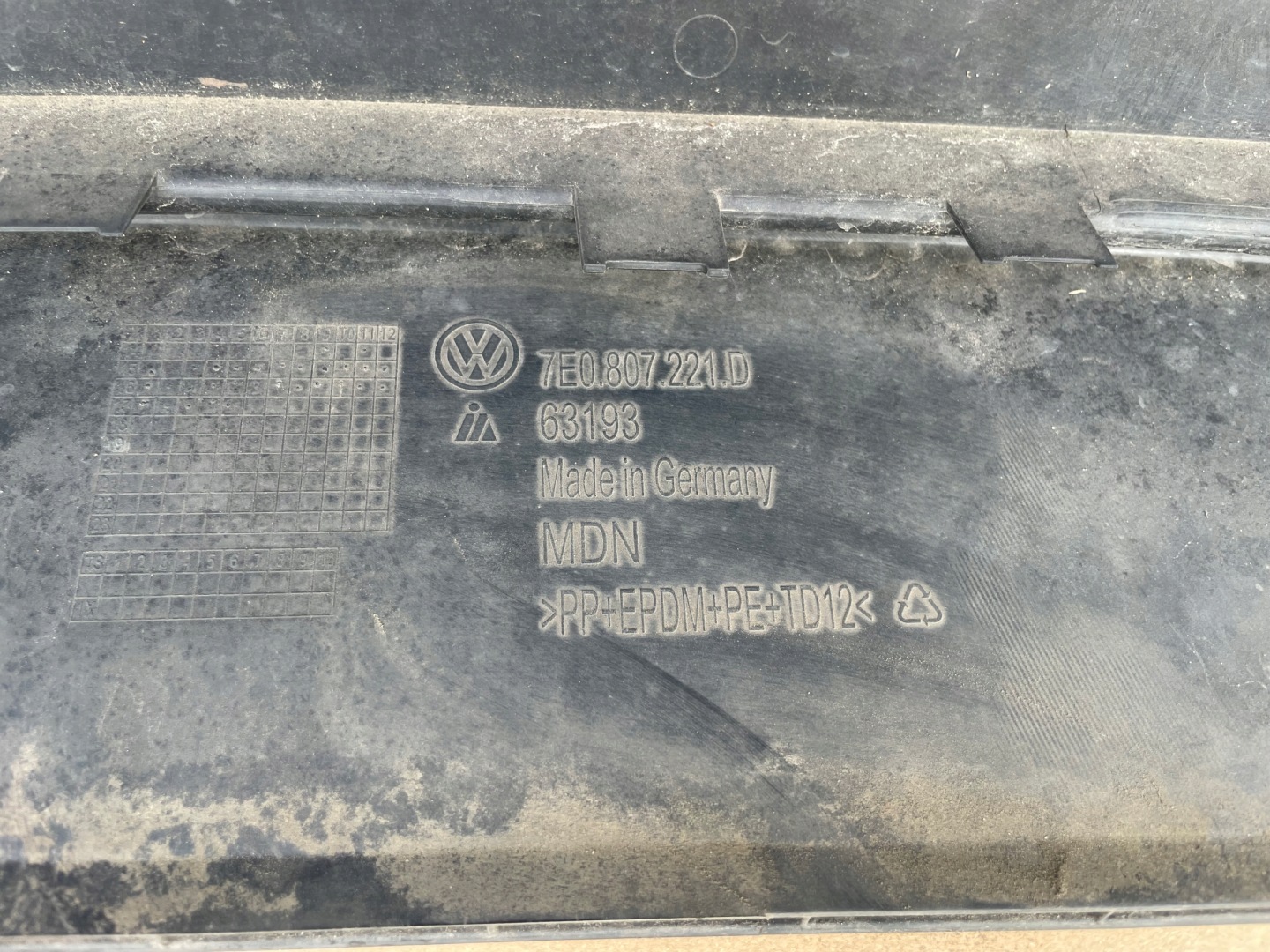 bumper VW TRANSPORTER T6 complete as new original 7E0