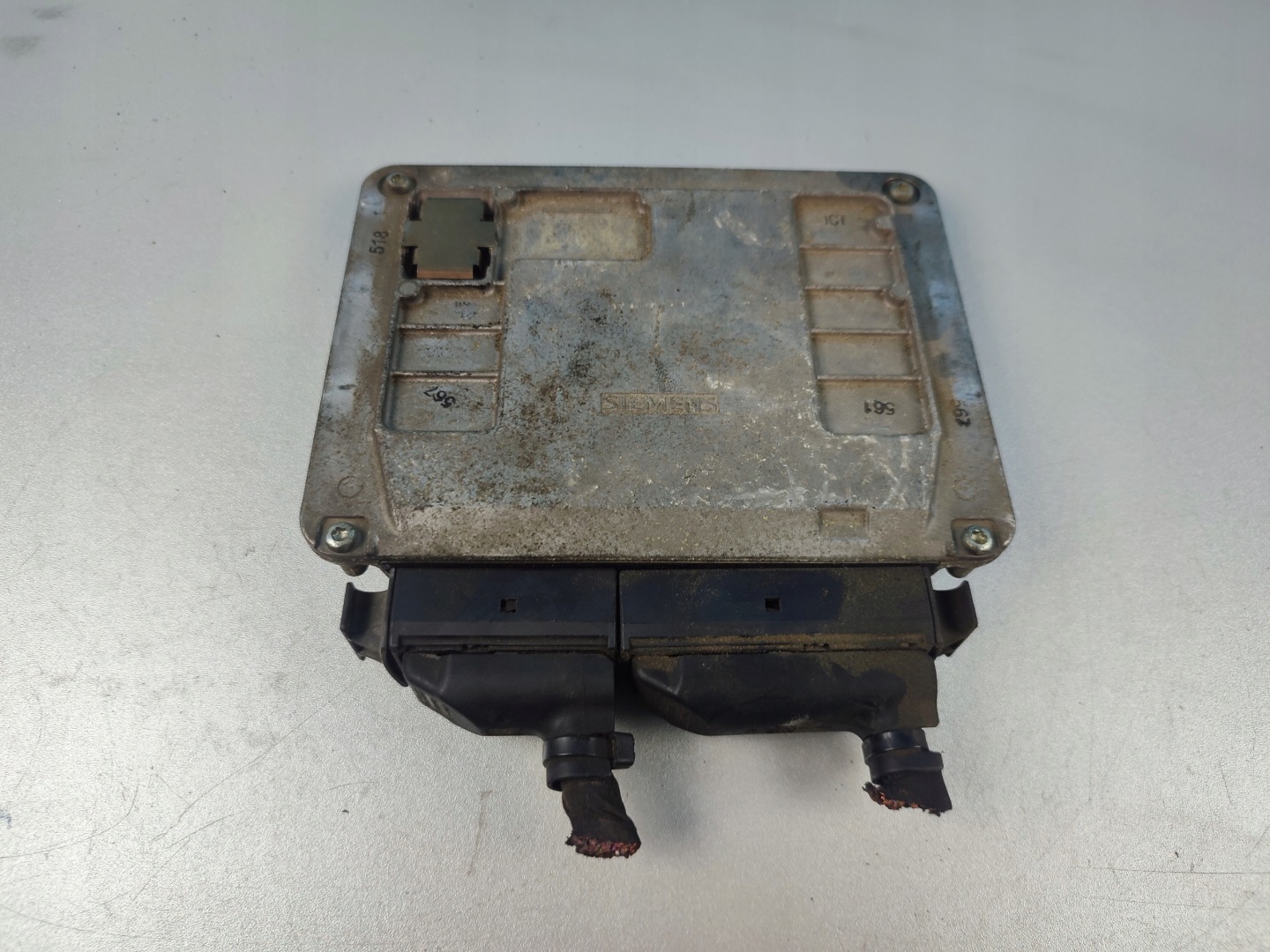 computer control unit VW Touran 1.6 06A906033DR
