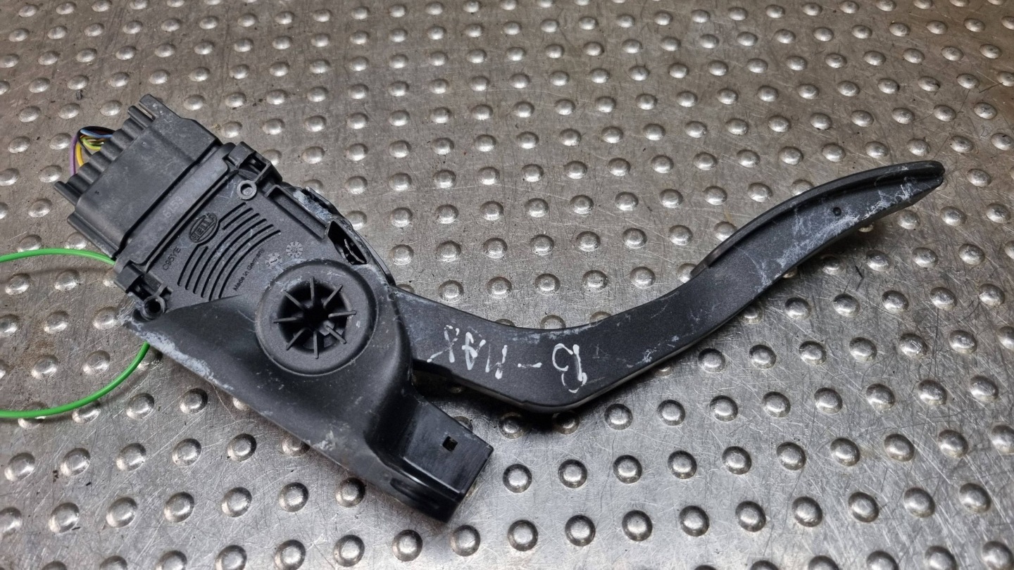 gaspedal potentiometer 8V21-9F836-AB FORD FIESTA MK7 B-MAX