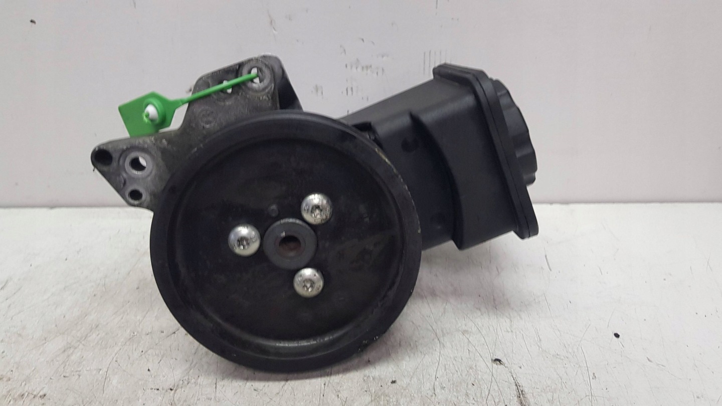 SERVOPUMPE 6760956 7693974 BMW E60 E61 E65 E90 E91 E92 3.0D