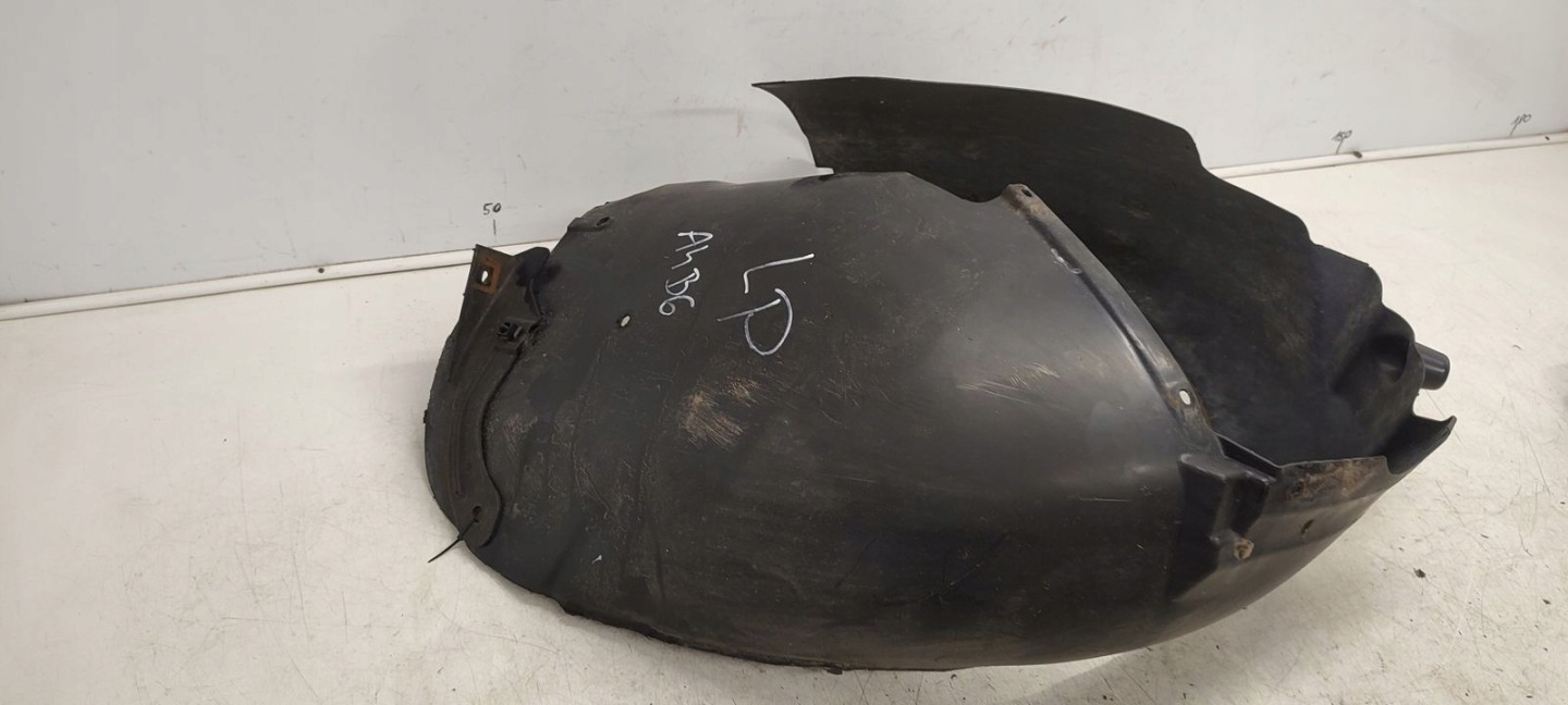 mudguard front front left Audi A4 B6 1,6 8V MPI