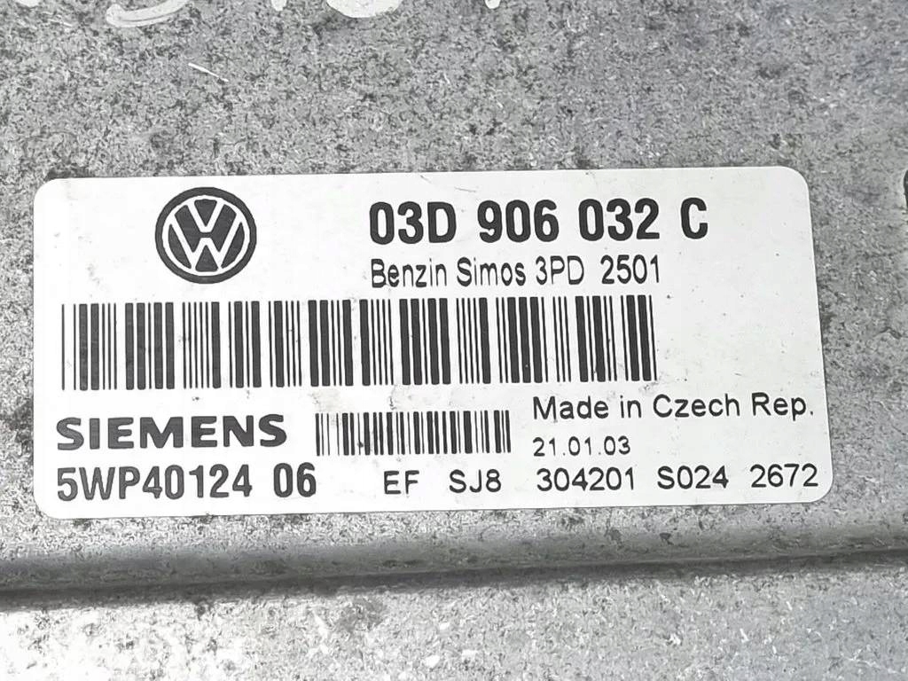 control unit of the engine Volkswagen Polo 4 2003 03D906032C