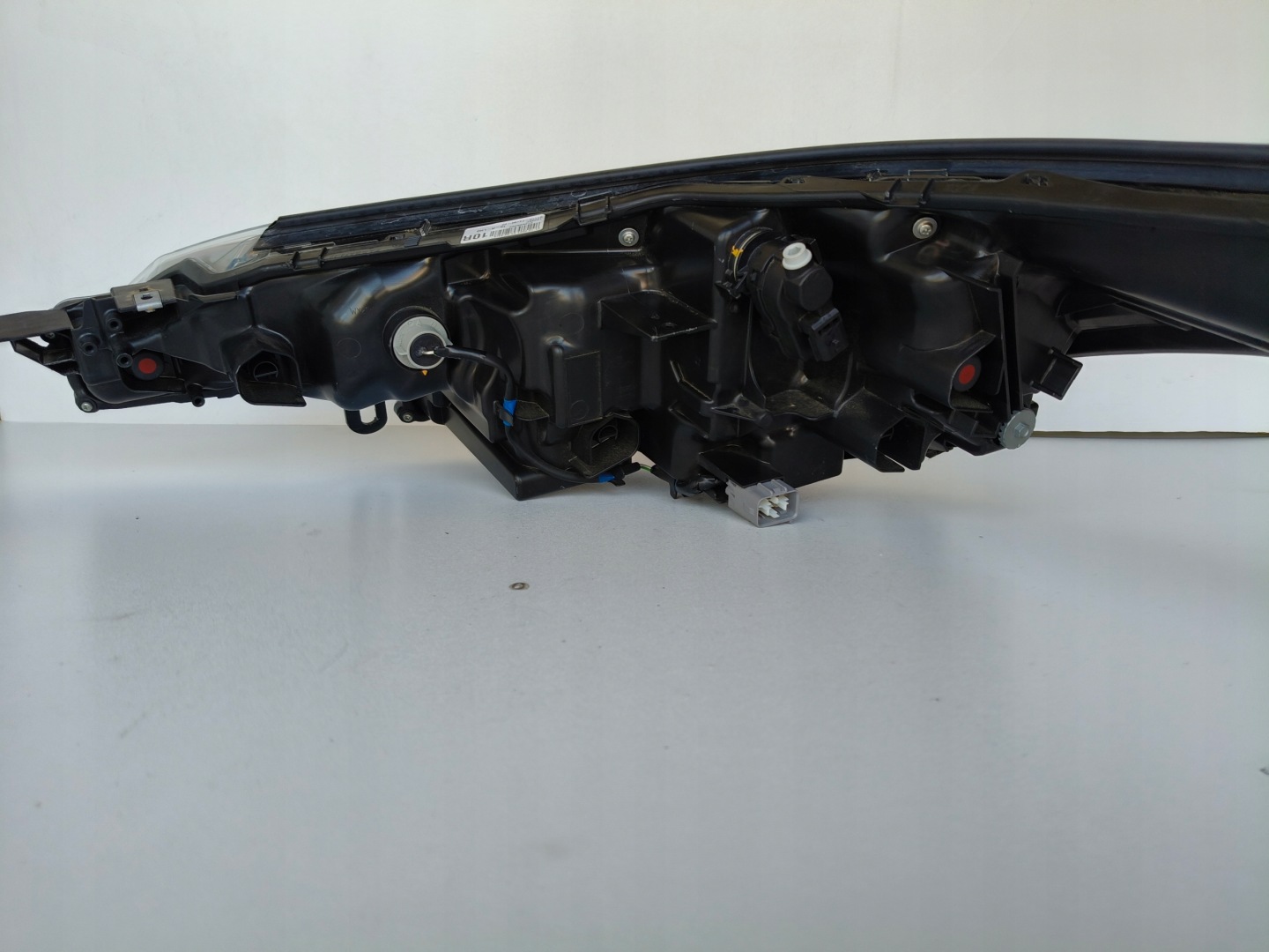 light right REFLEKTOR TOYOTA CHR 20- LIFT FULL LED