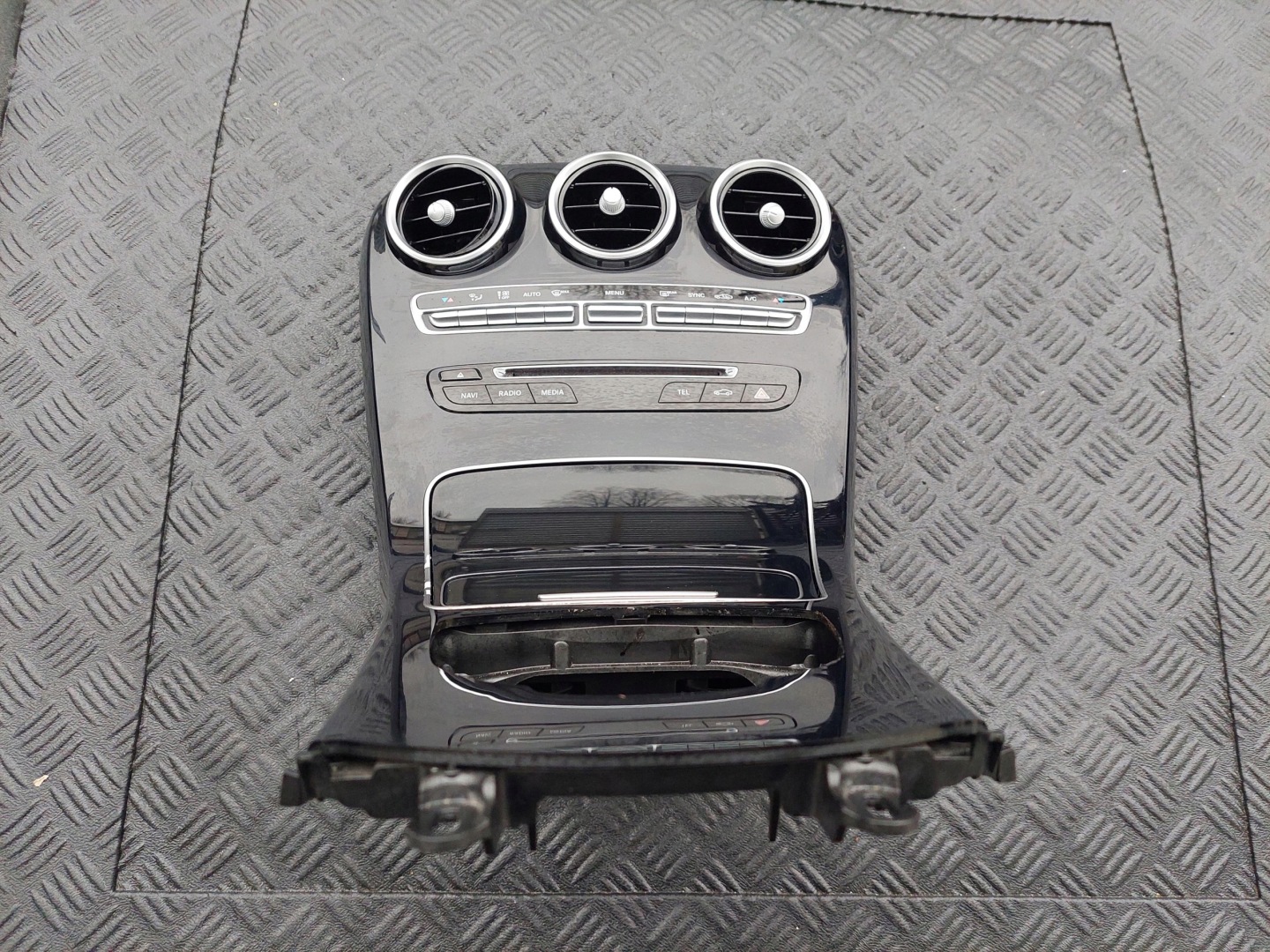 TUNEL Moyenne Unite commande clima A2056801005 MERCEDES W205 S205