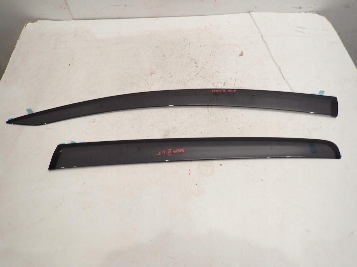 bonnet hood windows left front rear part TOYOTA YARIS III 2011