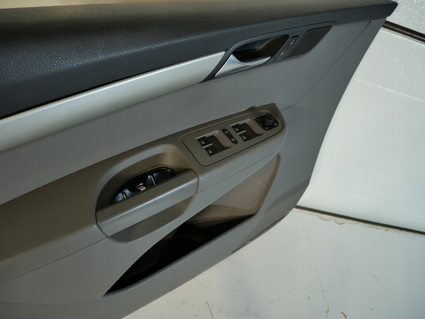 SHARAN ALHAMBRA upholstery right front 7N1867012