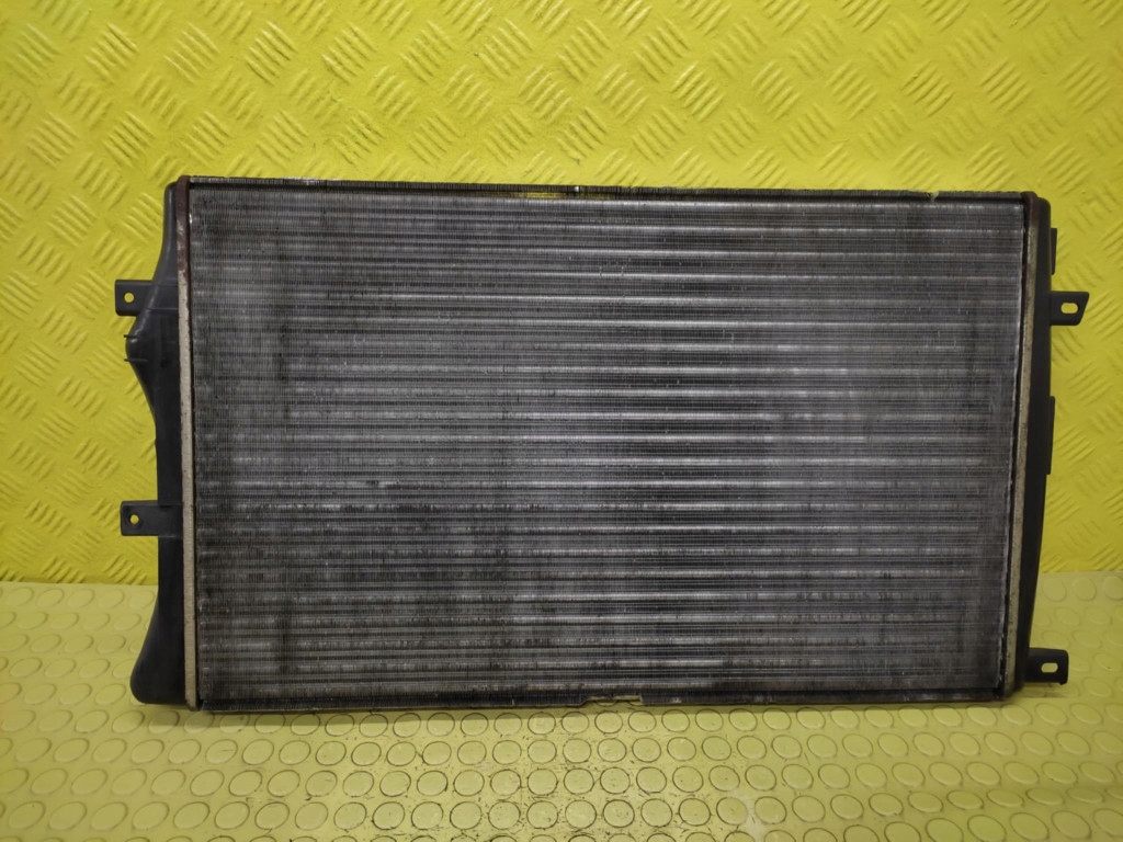 VW JETTA V 1.9 TDI water cooler