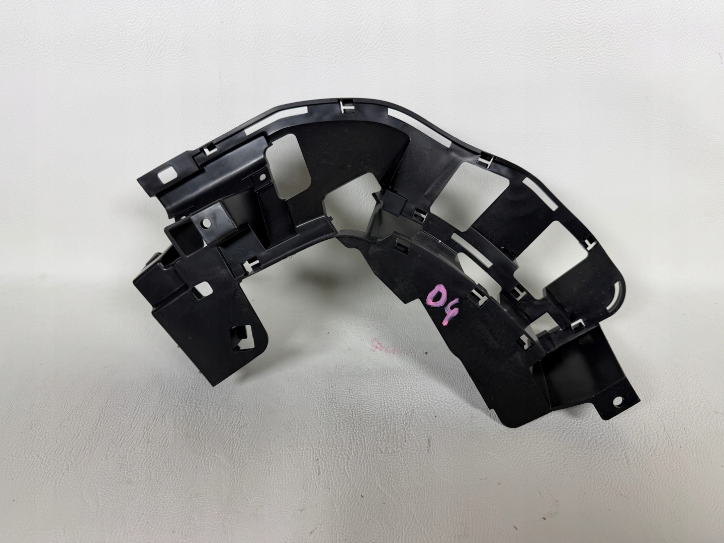 PROACE JUMPY EXPERT holder bumper bracket left rear part 9813331980