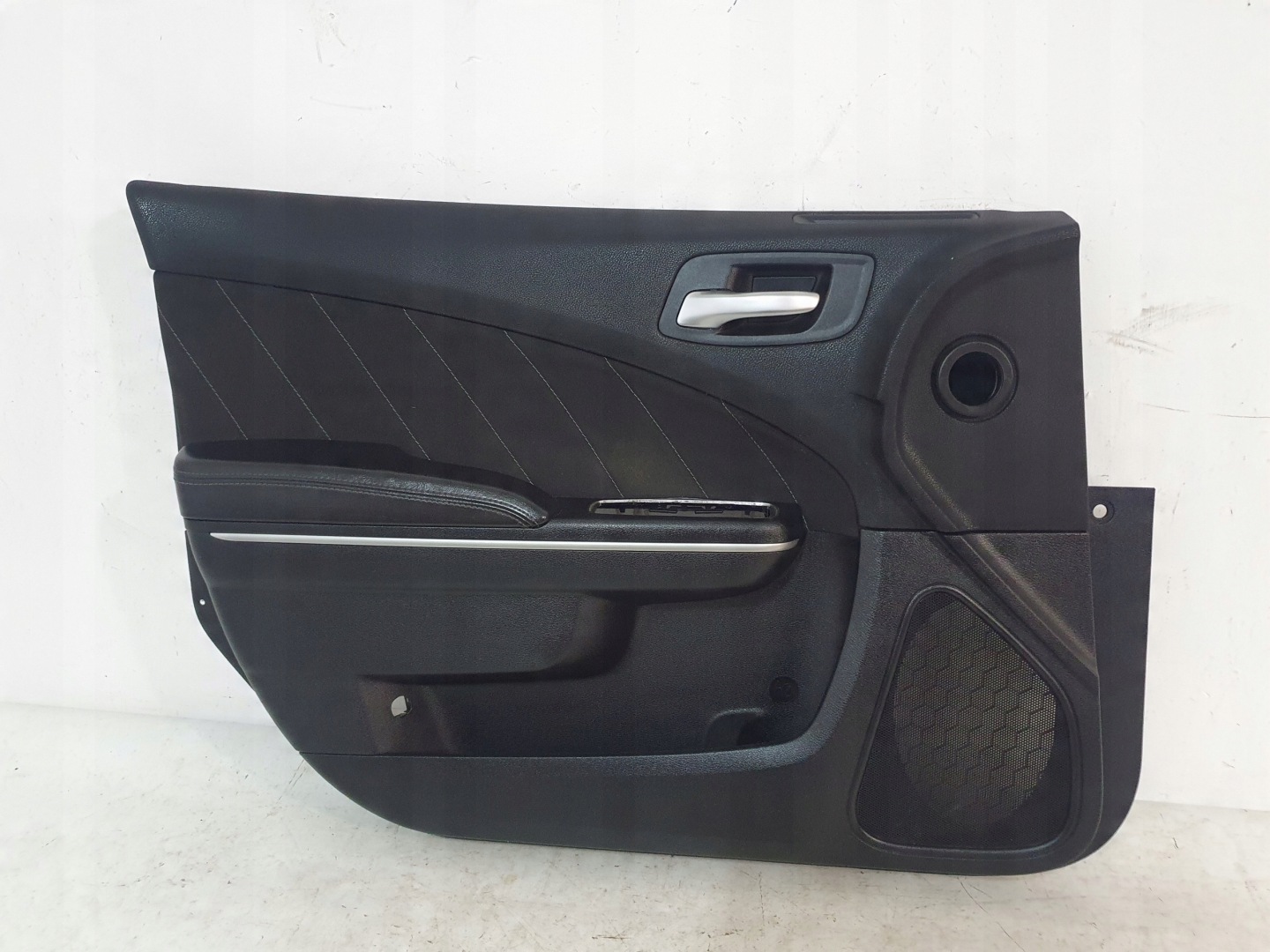 DODGE CHARGER GT 2015- side door left front 6XA071X9AA
