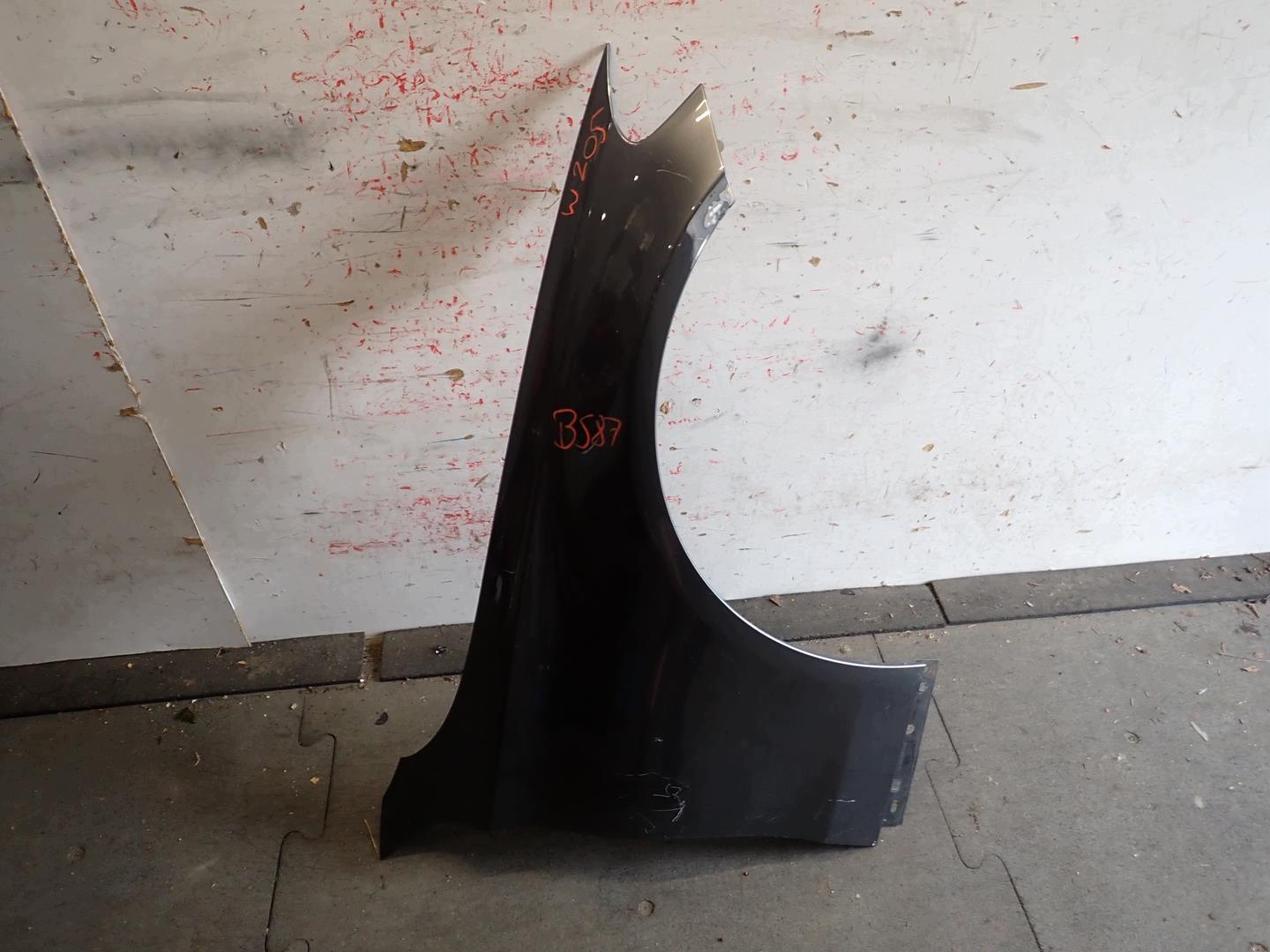 fender front front right MERCEDES C-class W205 2014
