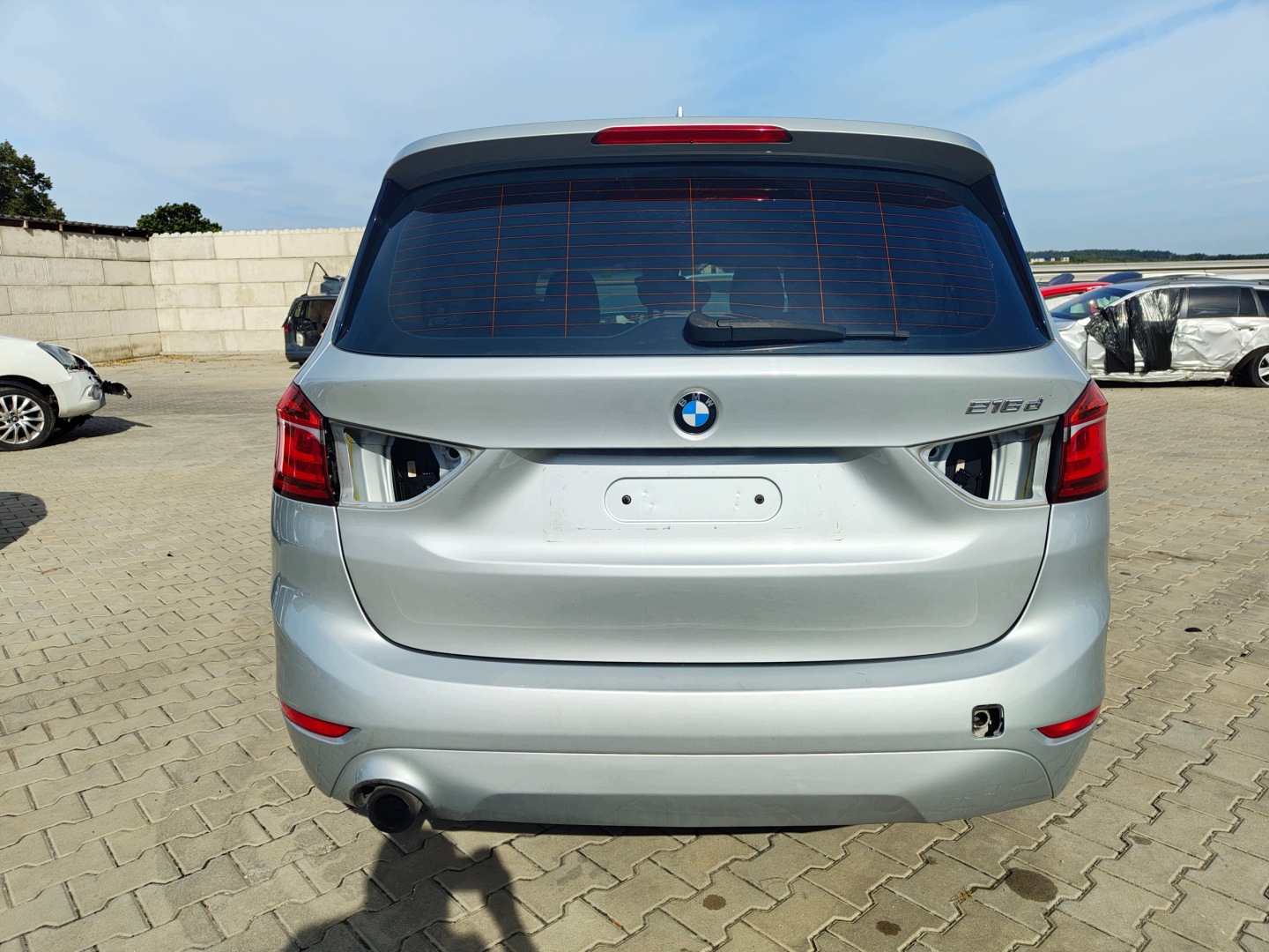 BMW 2 F46 LCI boot door rear A83