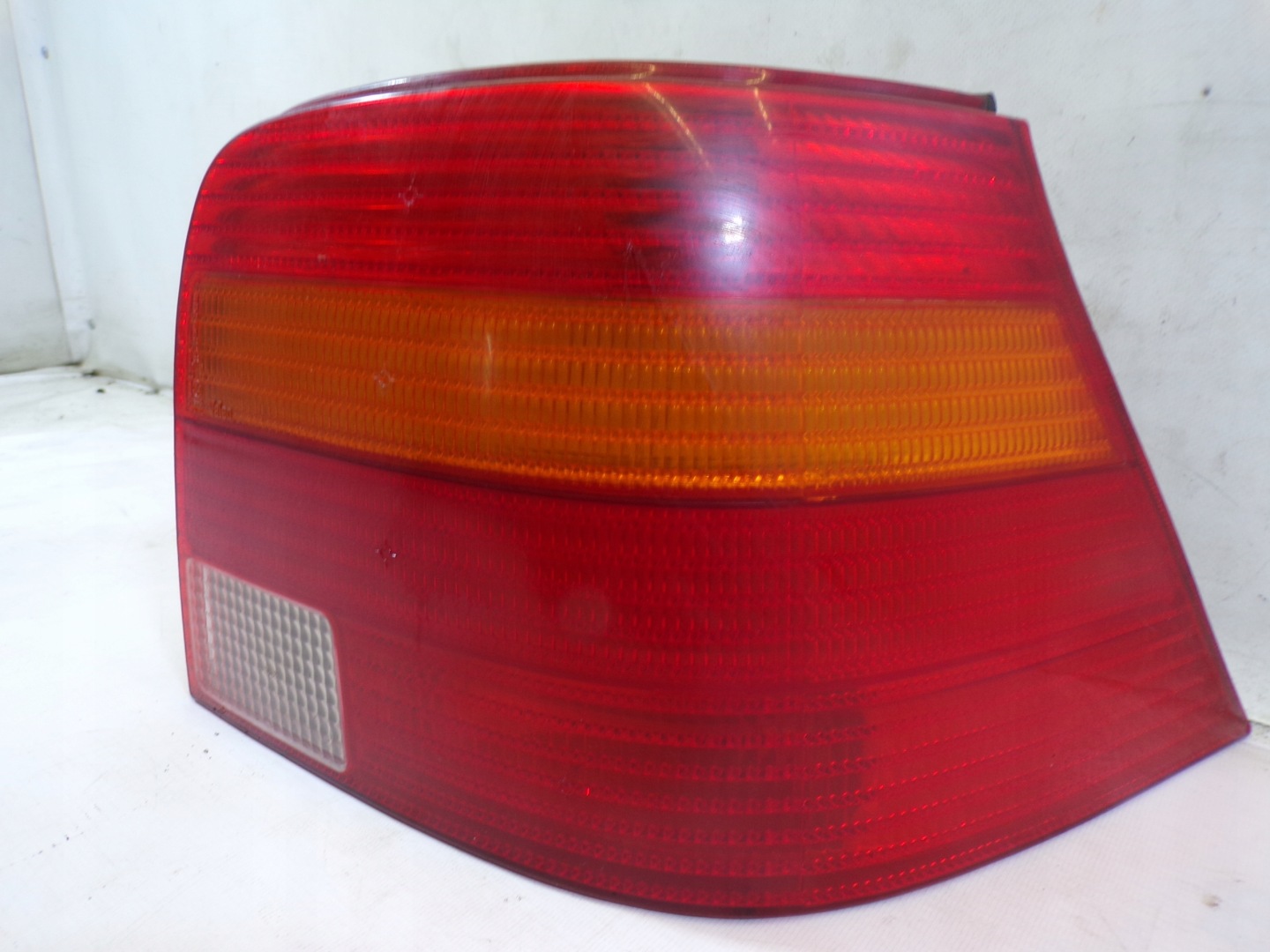 light rear rear part right VOLKSWAGEN GOLF 4 IV HB (1)