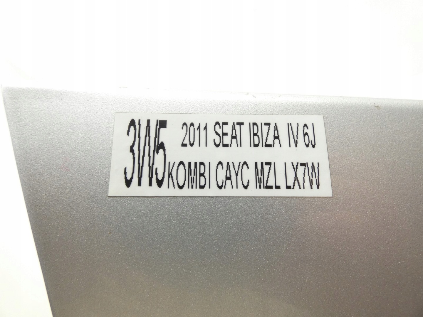 fender right front front SEAT IBIZA IV 6J LX7W