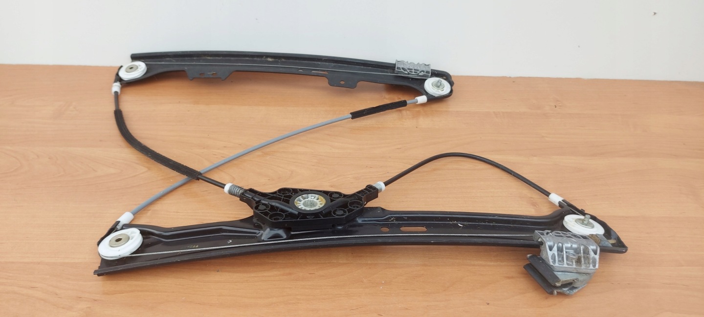BMW E60 E61 PROWADNICA windows left front lift