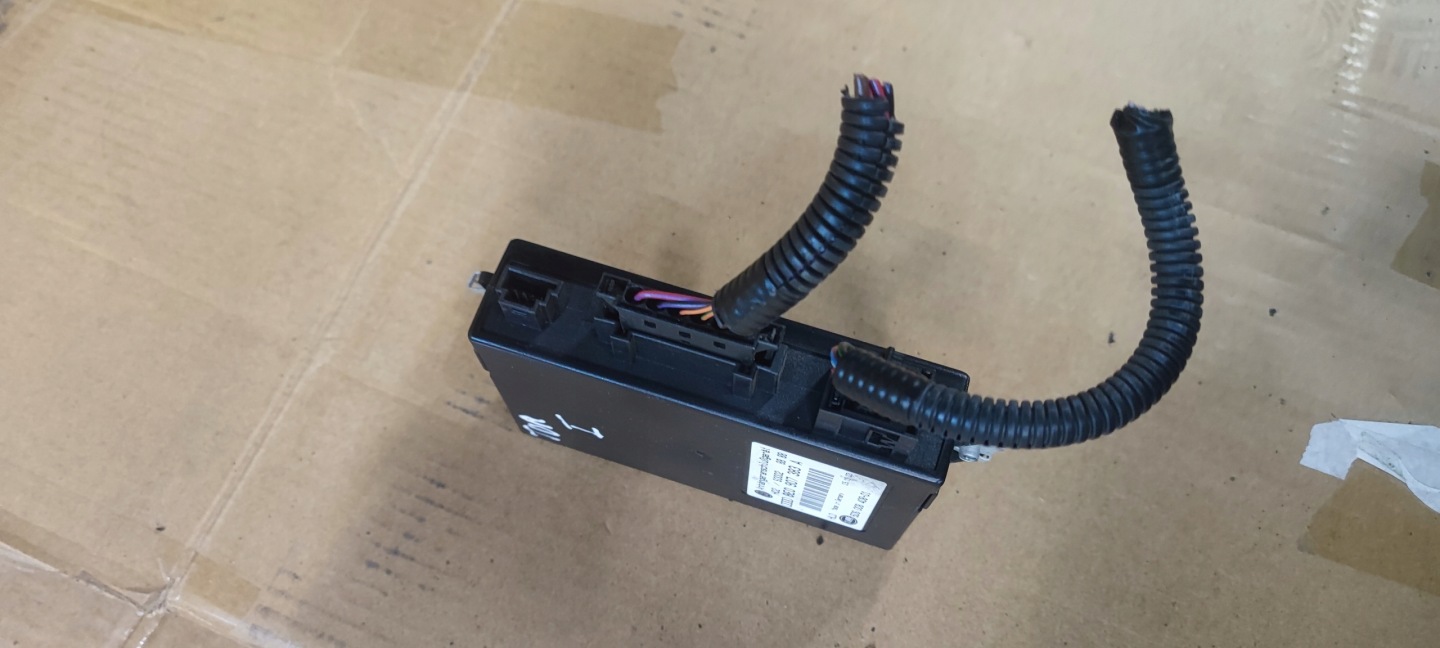 VW TOURAN e AUDI A4 B7 modulo luci HAKA Centralina 8E0907383A