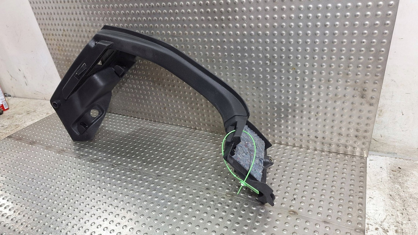 boot upholstery holder POLKI right side 5G6867762H VW GOLF VII