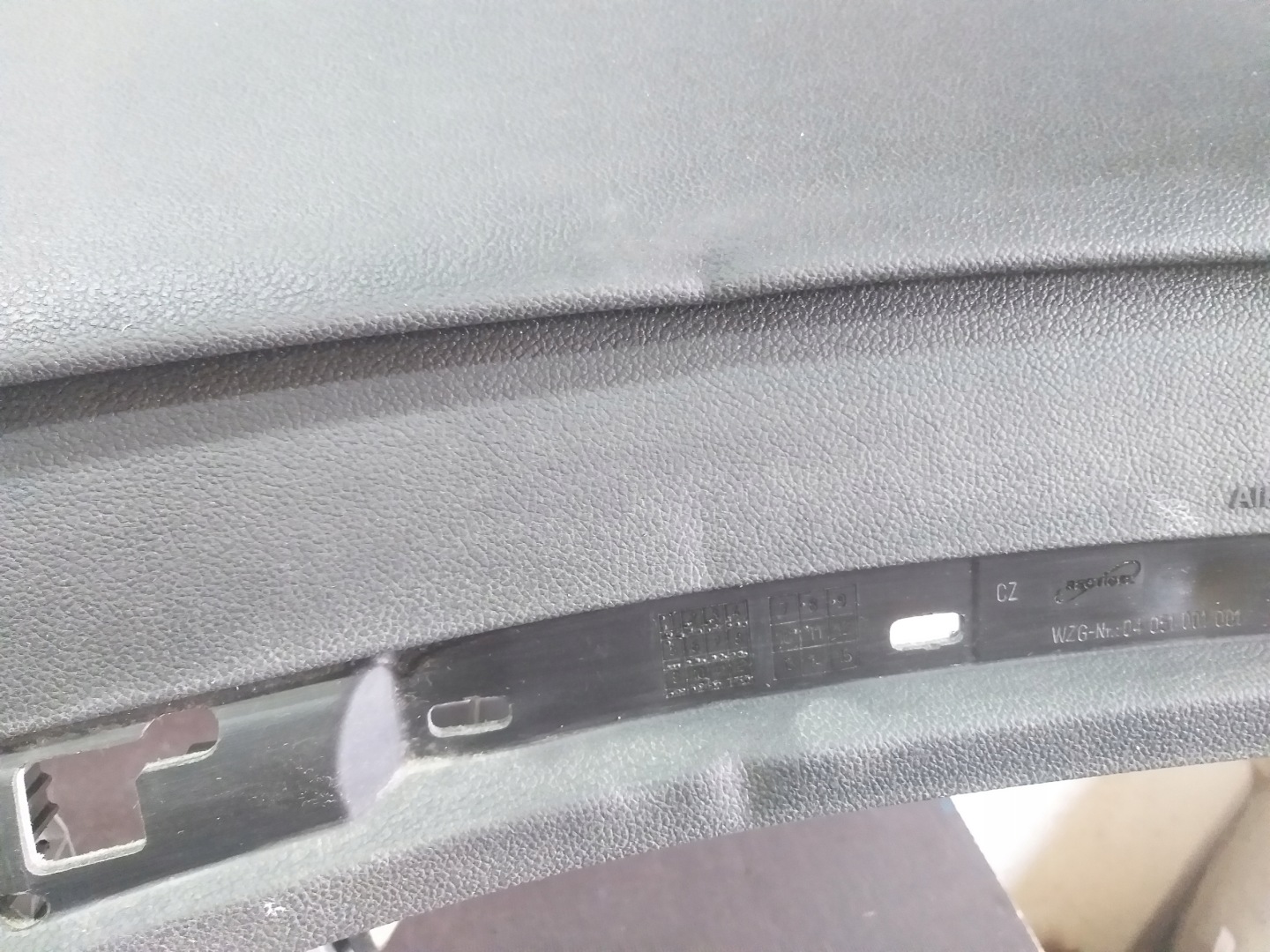 DASHBOARD INSTRUMENT PANEL CONSOLE SKODA SUPERB II 2 3T1857181