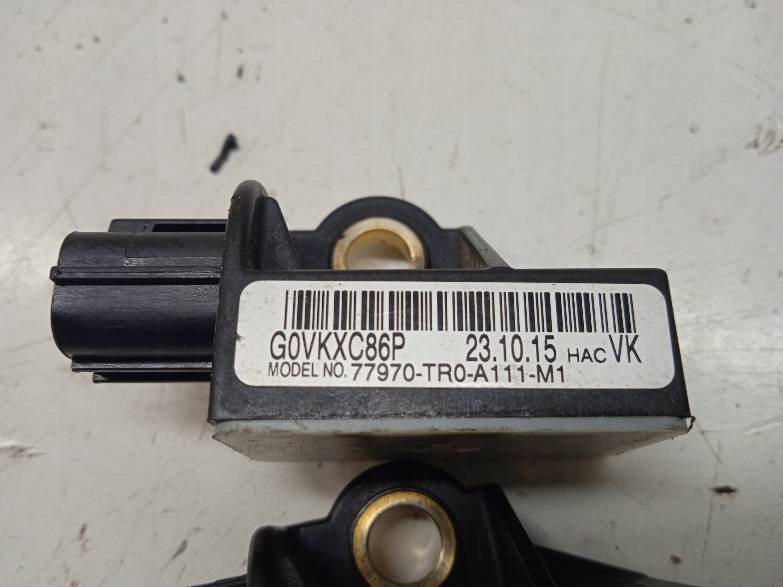 Sensor SENSOR UDERZENIOWY KOMPLET 77975-TK4-A110-M1 Honda CR-V IV